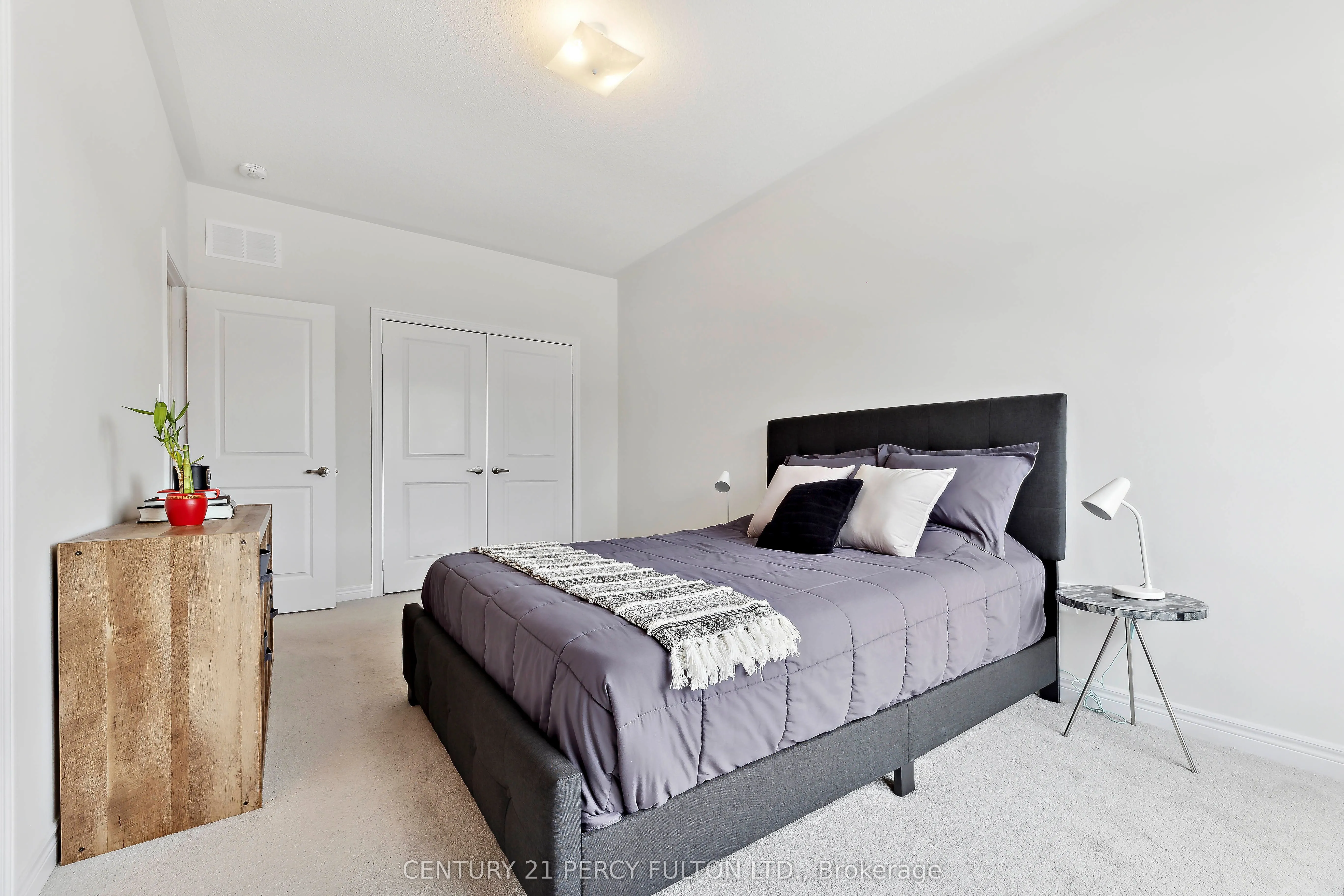 2137 Coppermine Street