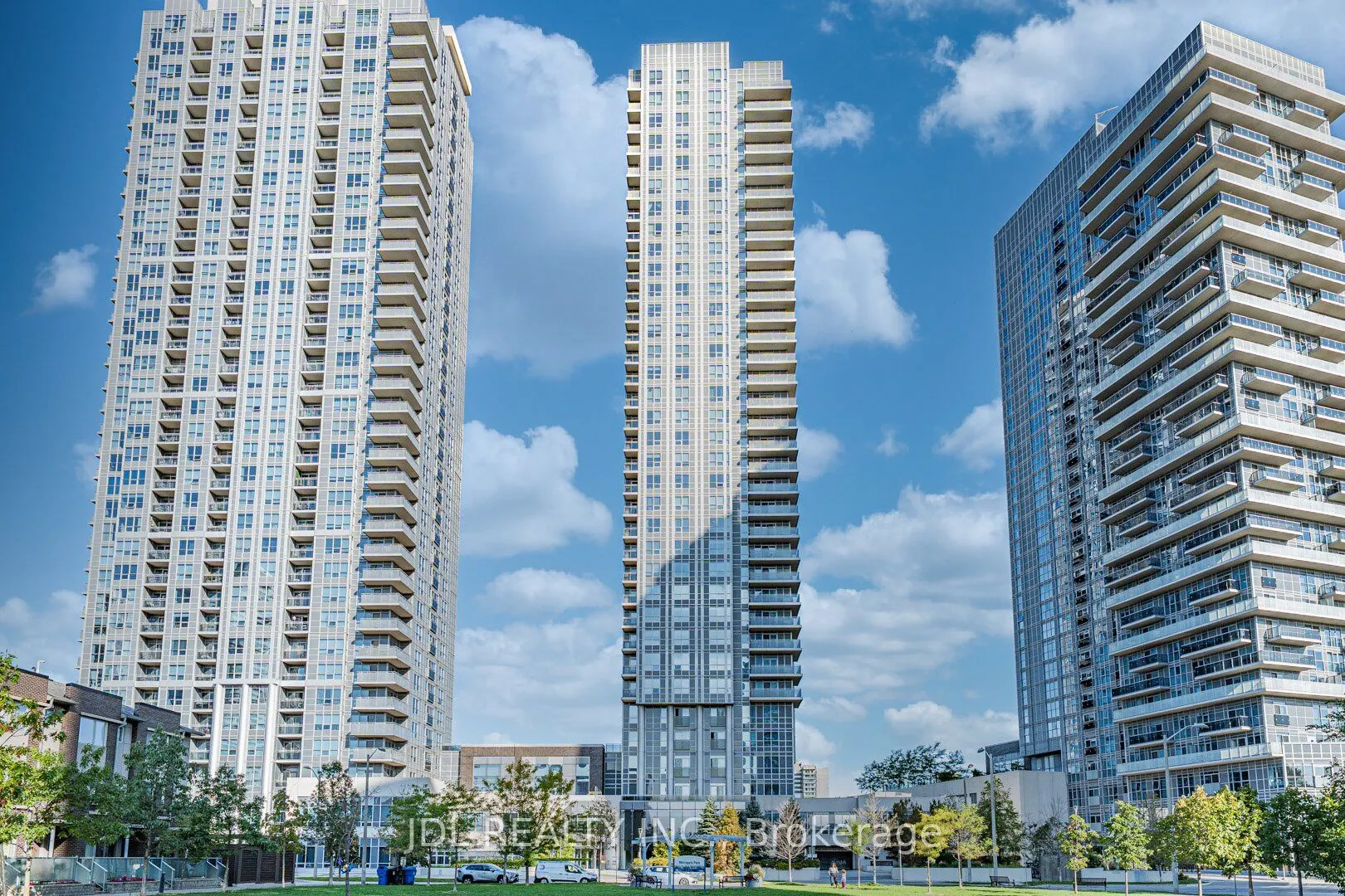 255 Village Green Square, #1402