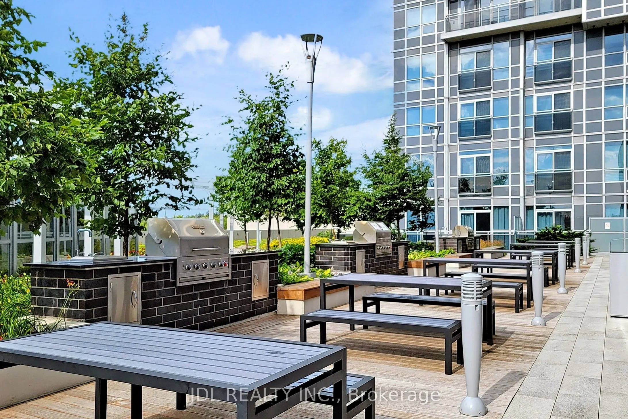 255 Village Green Square, #1402