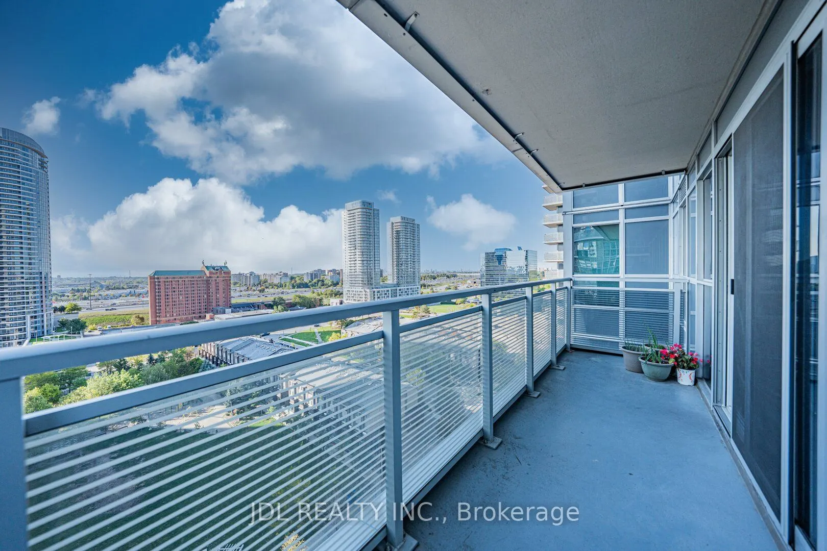 255 Village Green Square, #1402