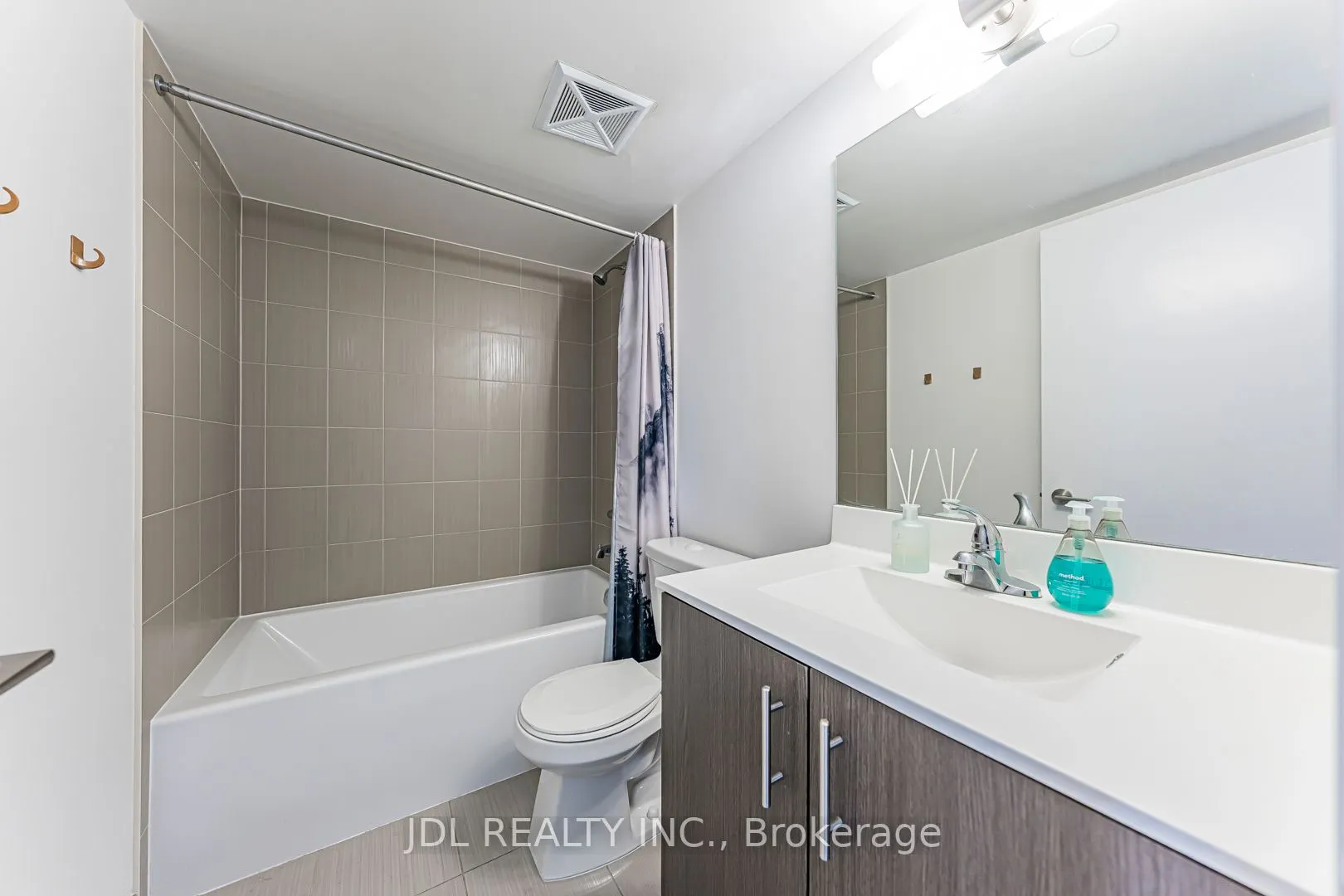 255 Village Green Square, #1402