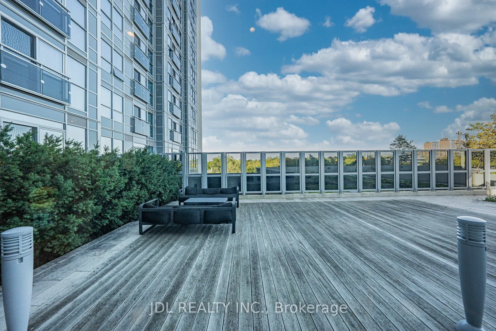 255 Village Green Square, #1402