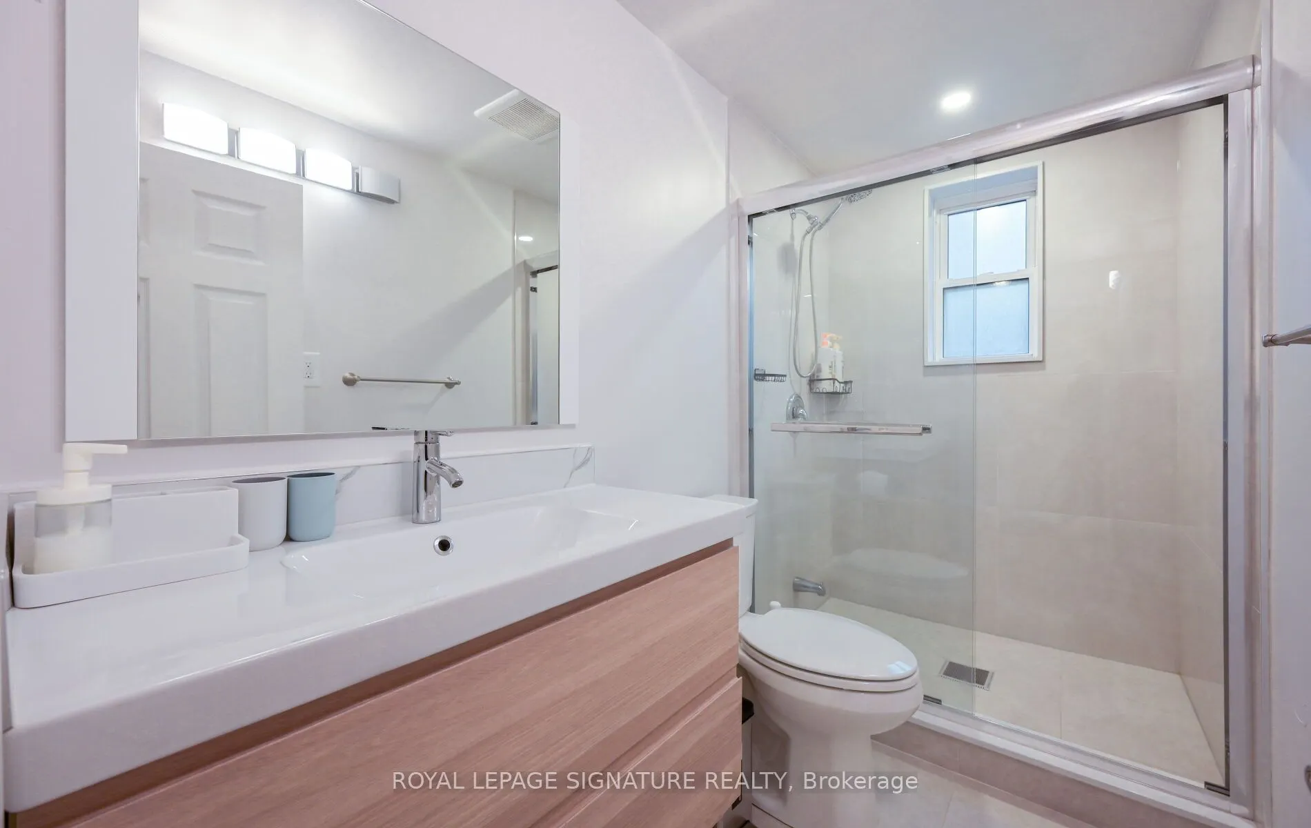 466 Pape Avenue, #Upper