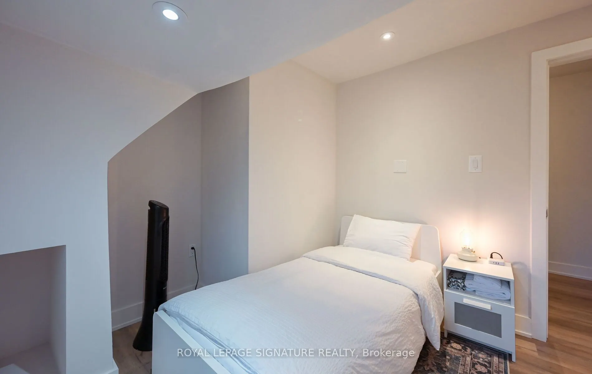 466 Pape Avenue, #Upper