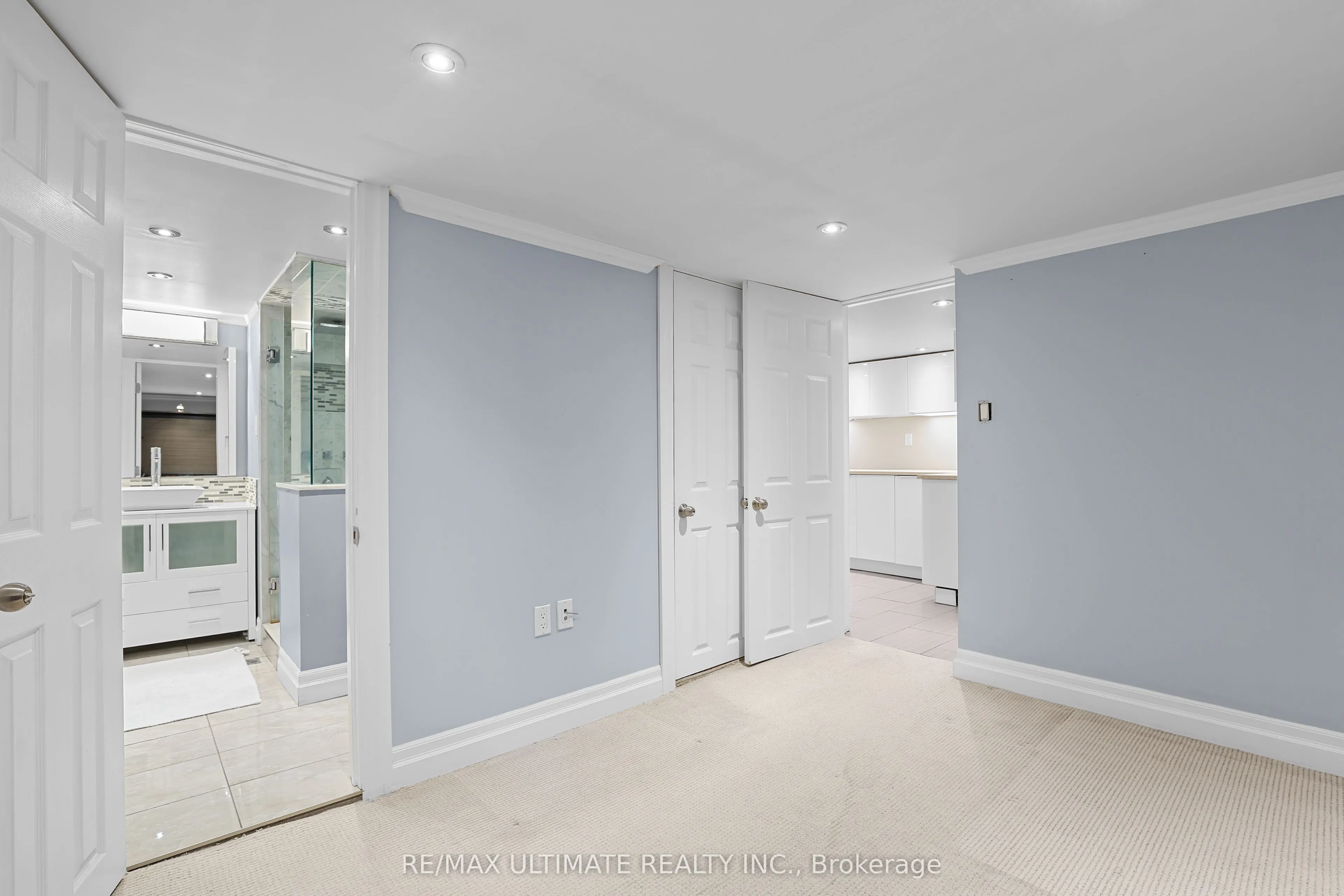 25 Fairside Avenue