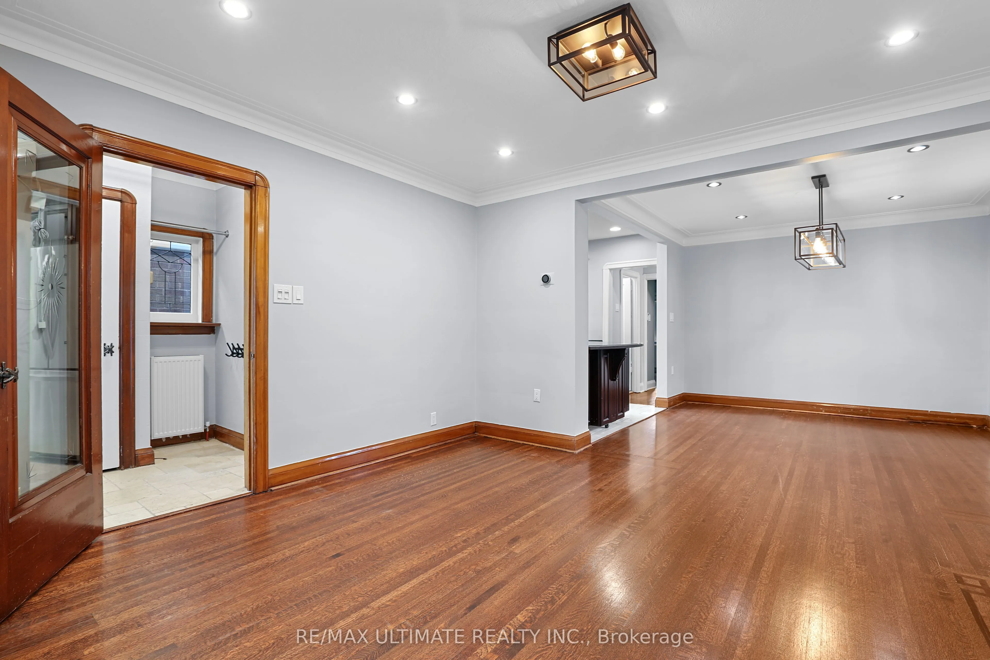 25 Fairside Avenue