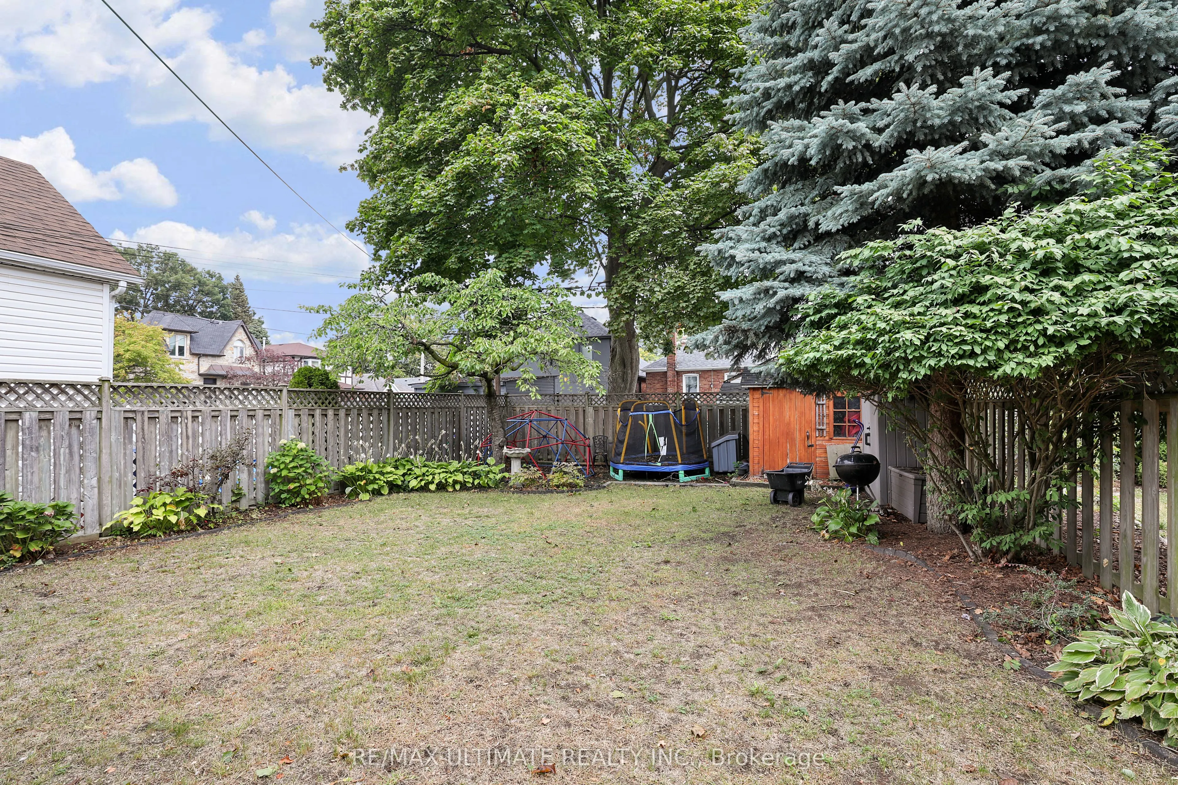 25 Fairside Avenue