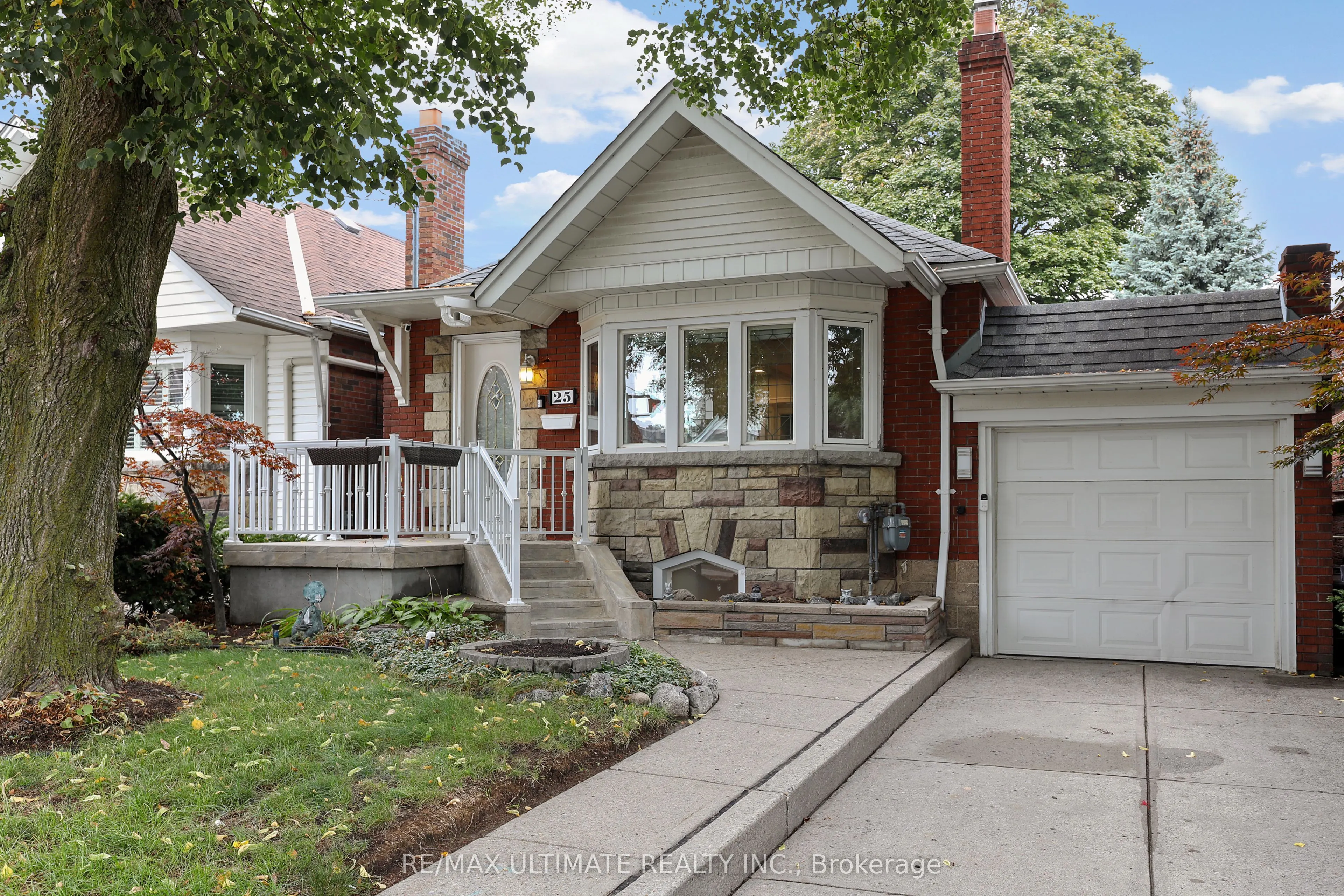 25 Fairside Avenue