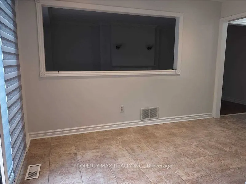 54 Chapman Drive, #Upper