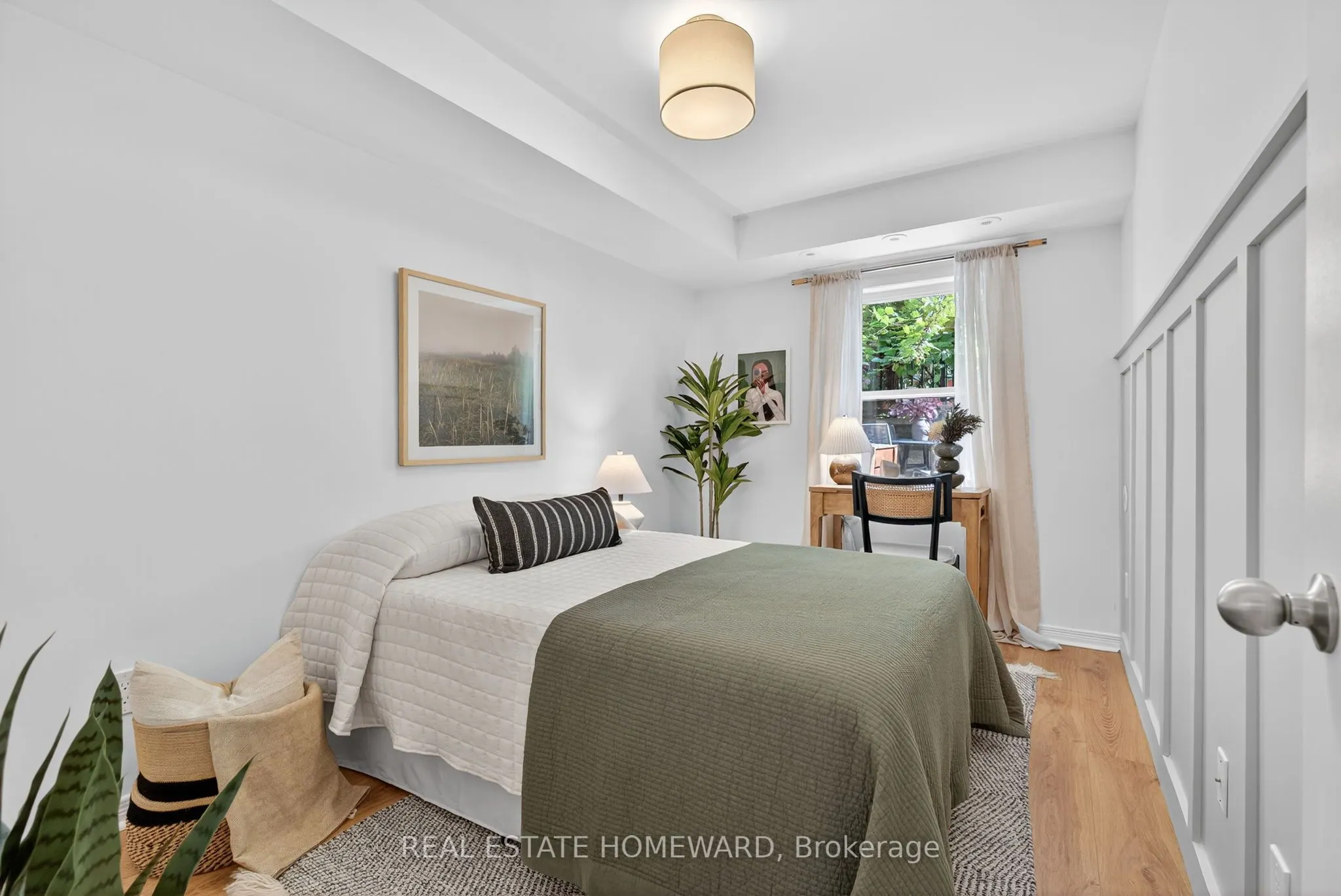 11 Frances Loring Lane, #1