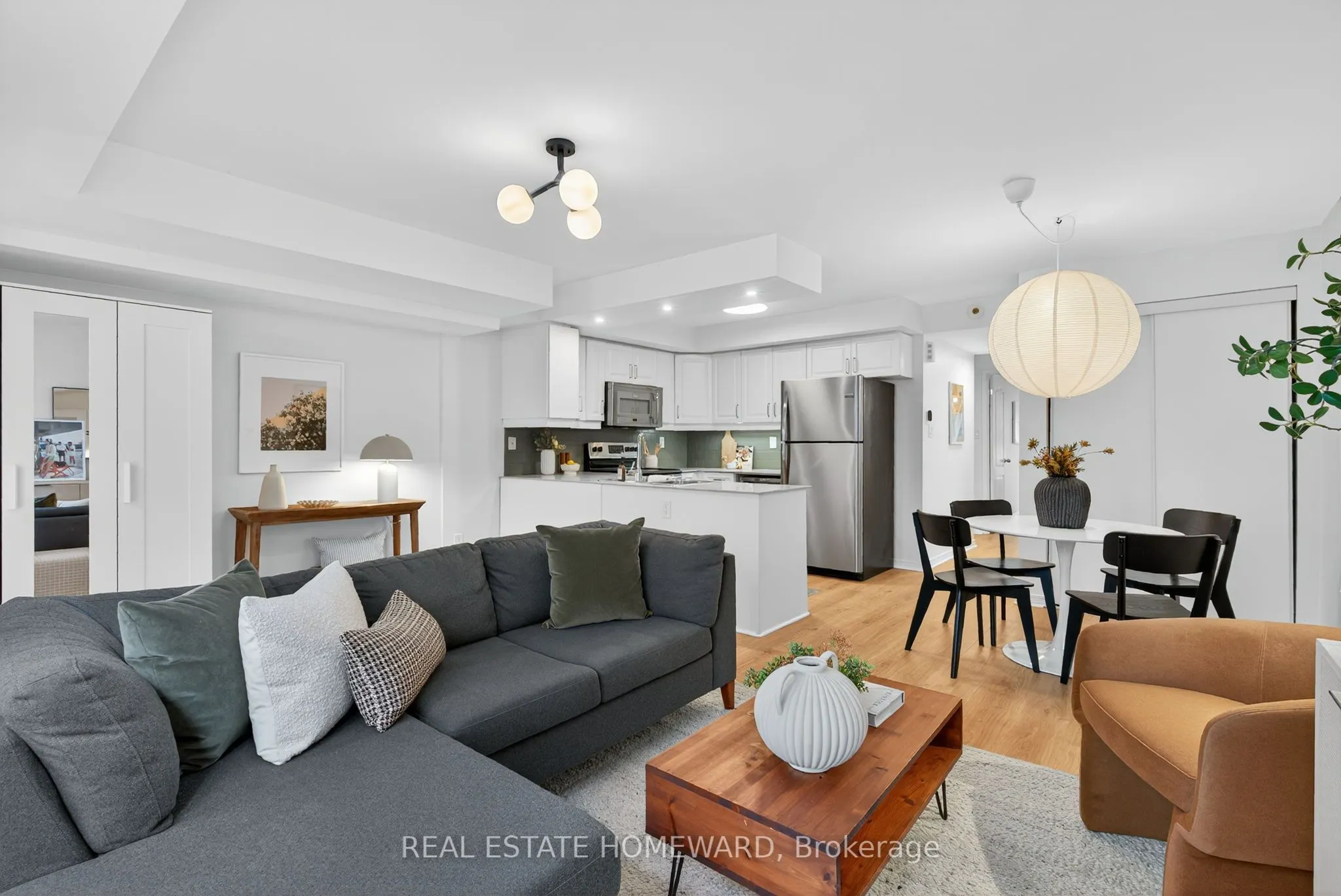 11 Frances Loring Lane, #1
