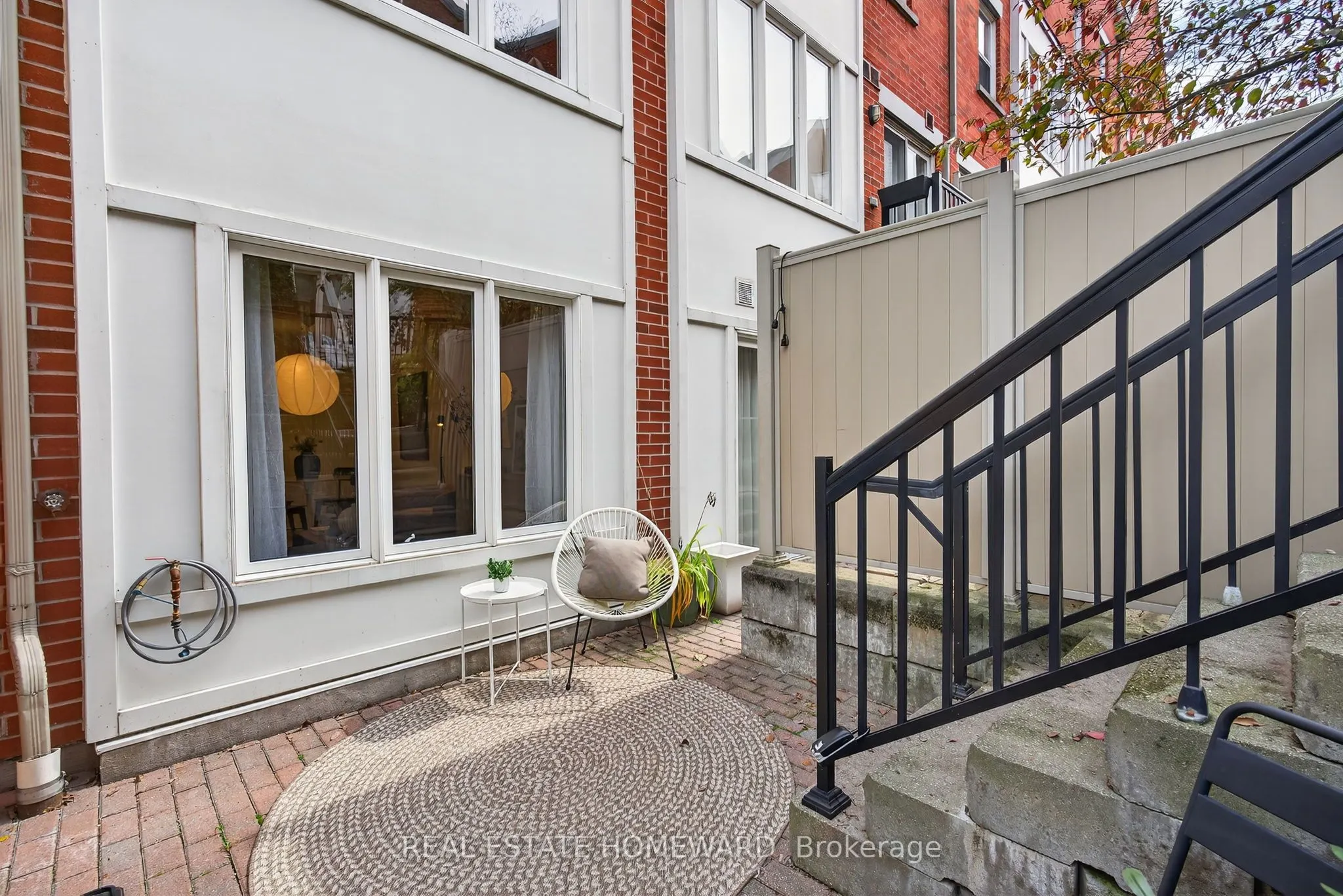 11 Frances Loring Lane, #1