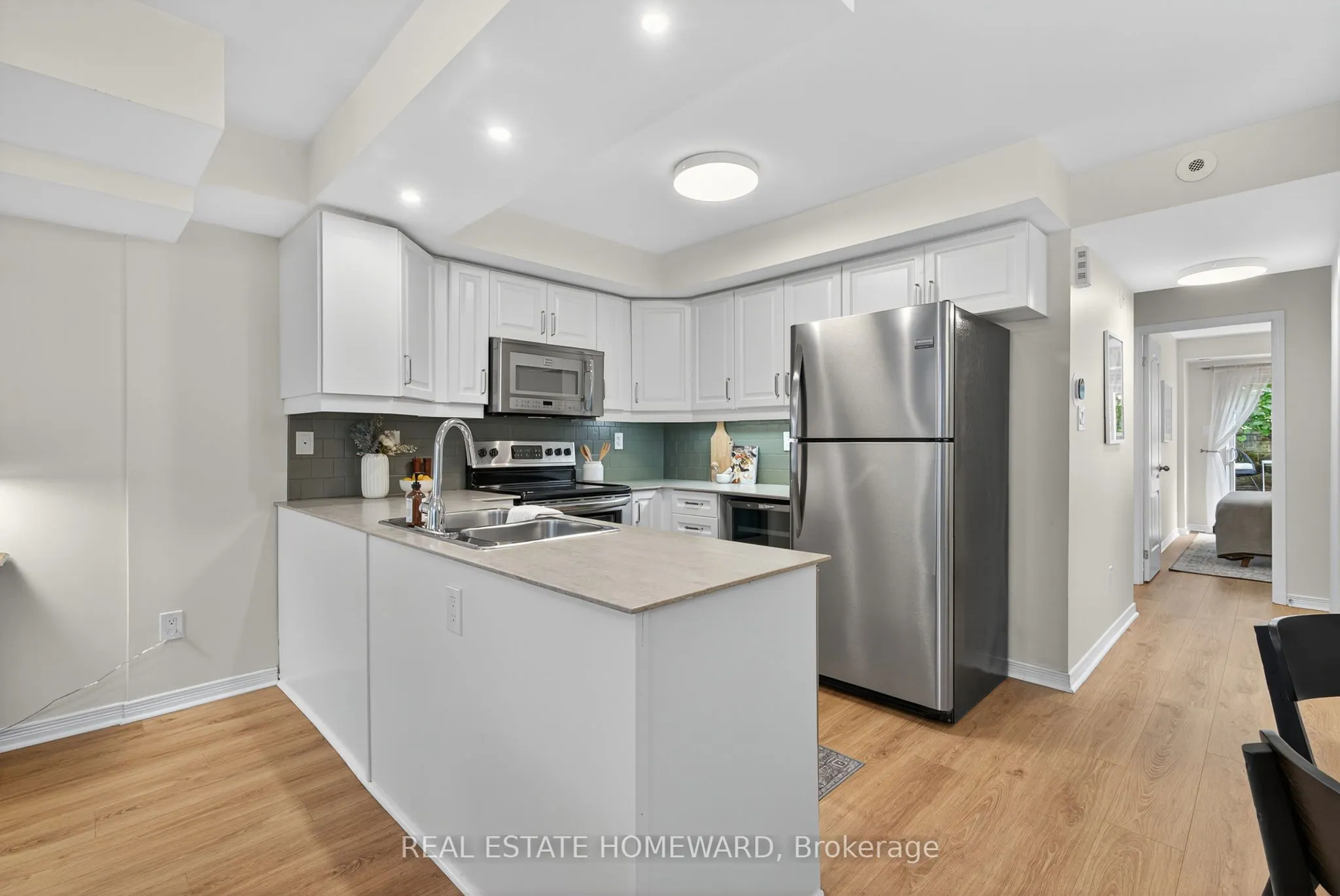 11 Frances Loring Lane, #1
