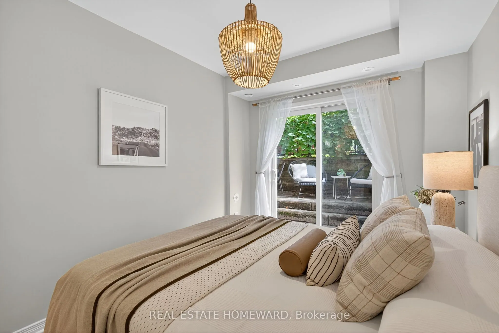 11 Frances Loring Lane, #1