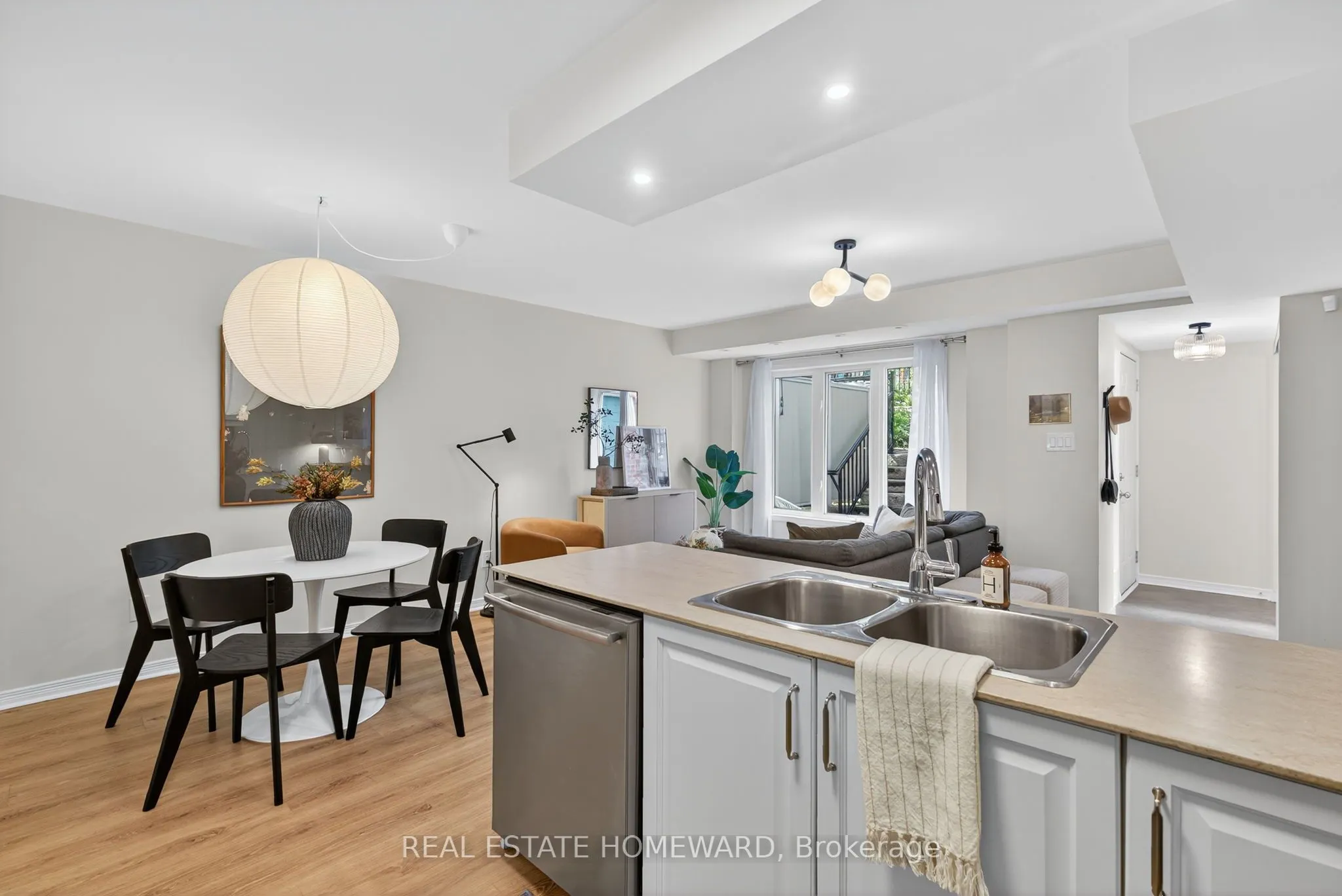11 Frances Loring Lane, #1