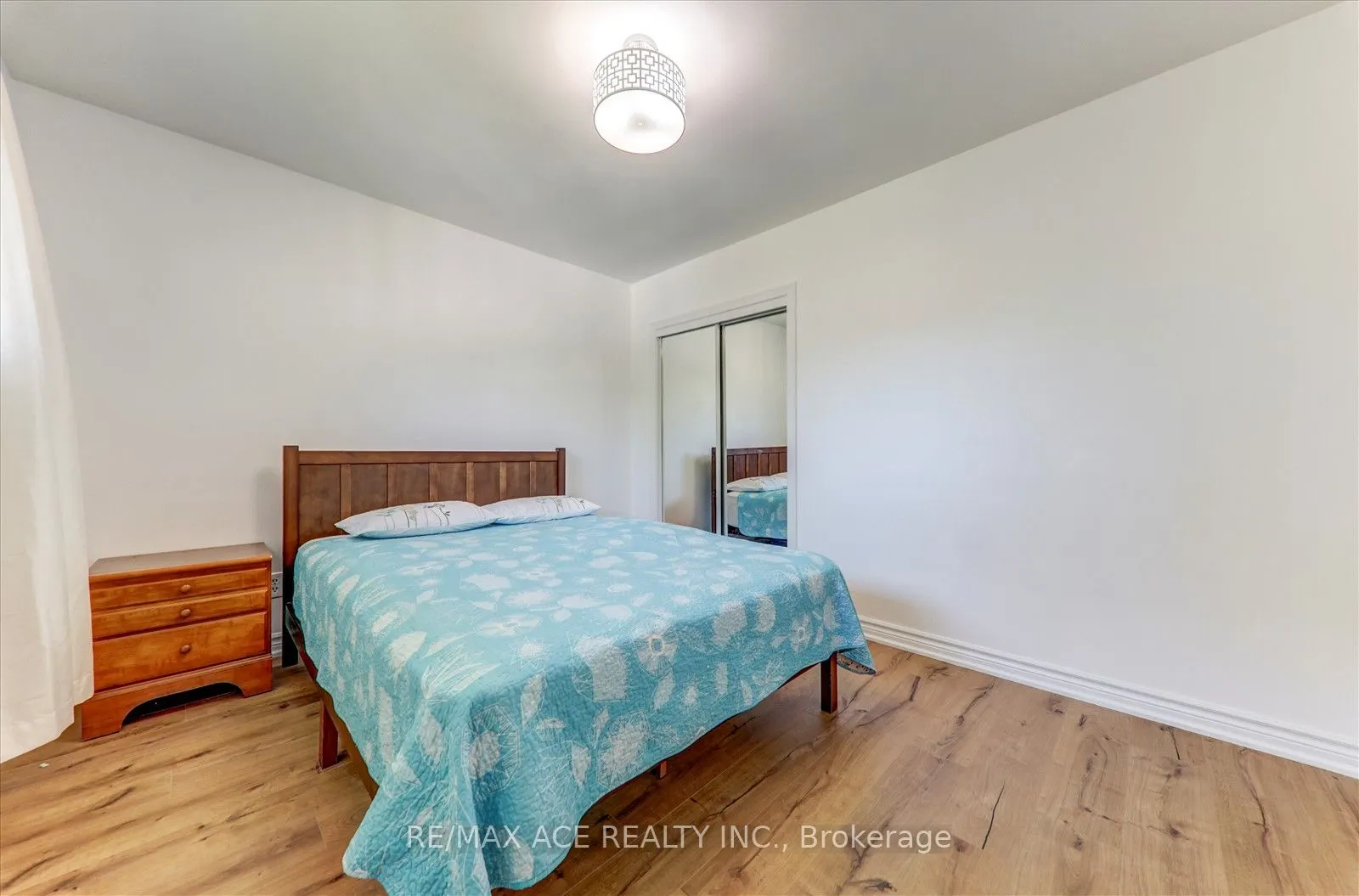 571 Farewell Street
