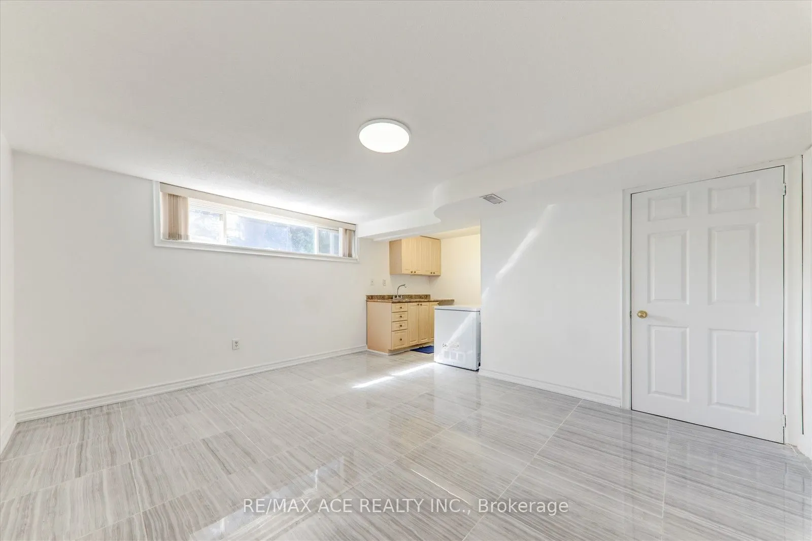 571 Farewell Street