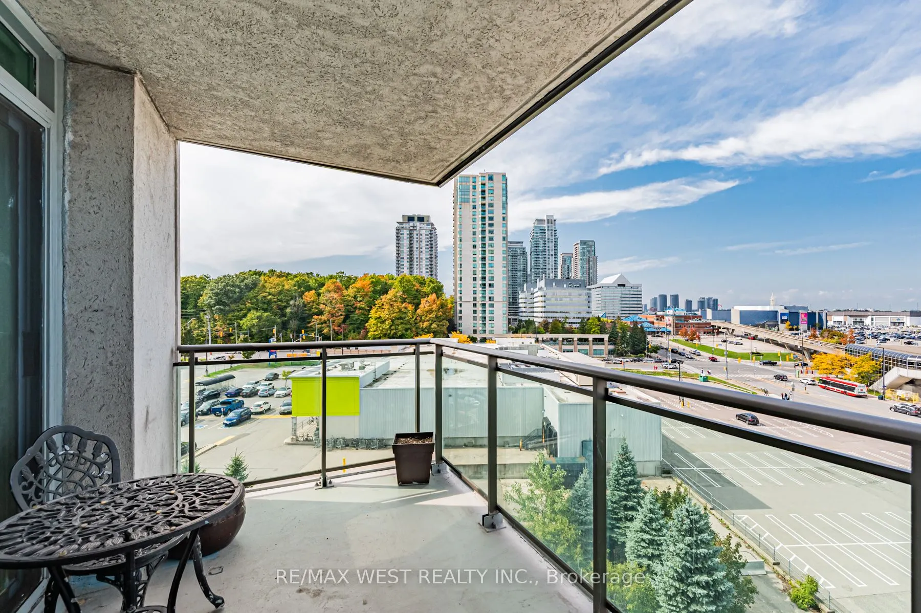 88 Grangeway Avenue, #803