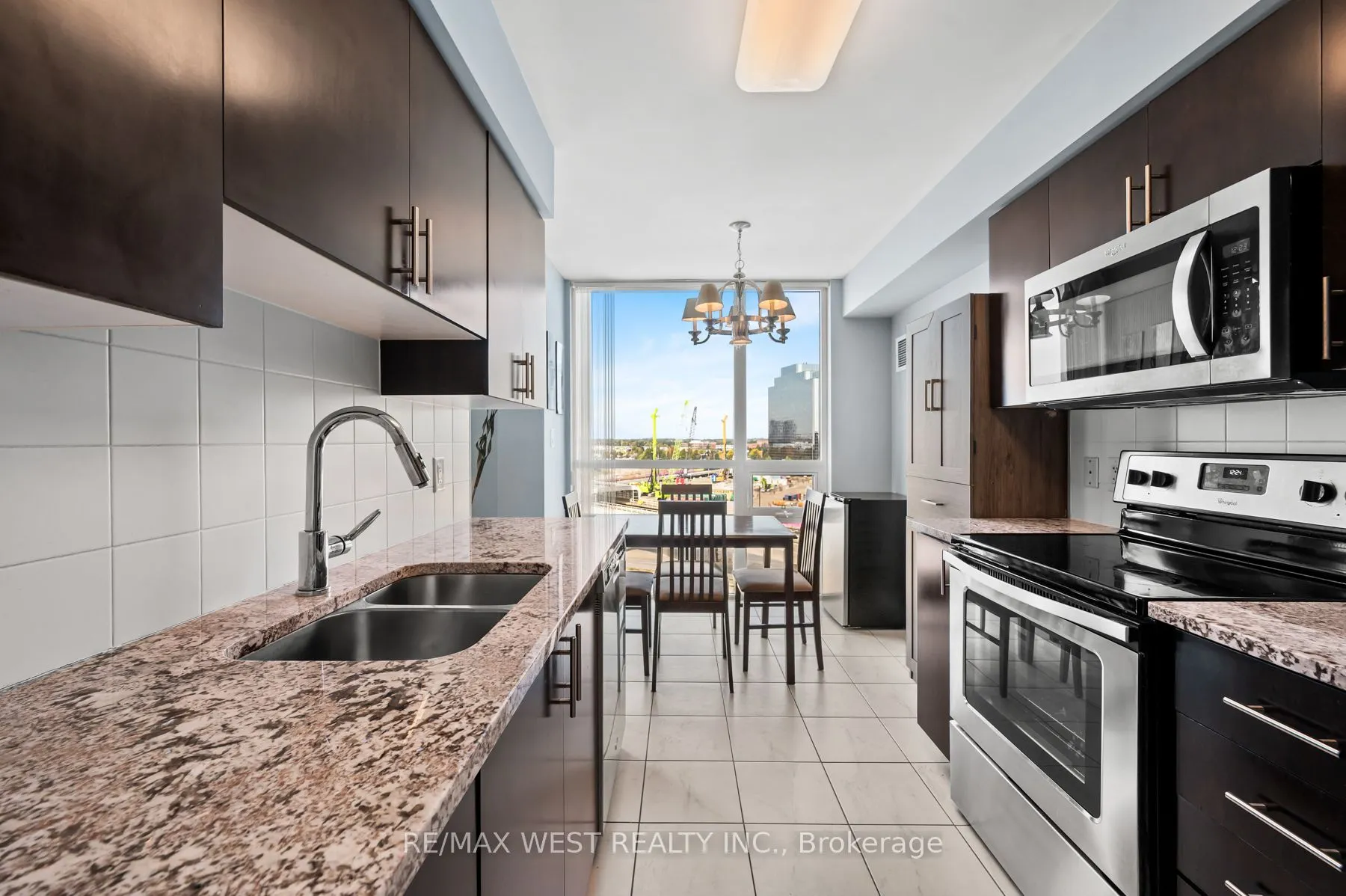 88 Grangeway Avenue, #803
