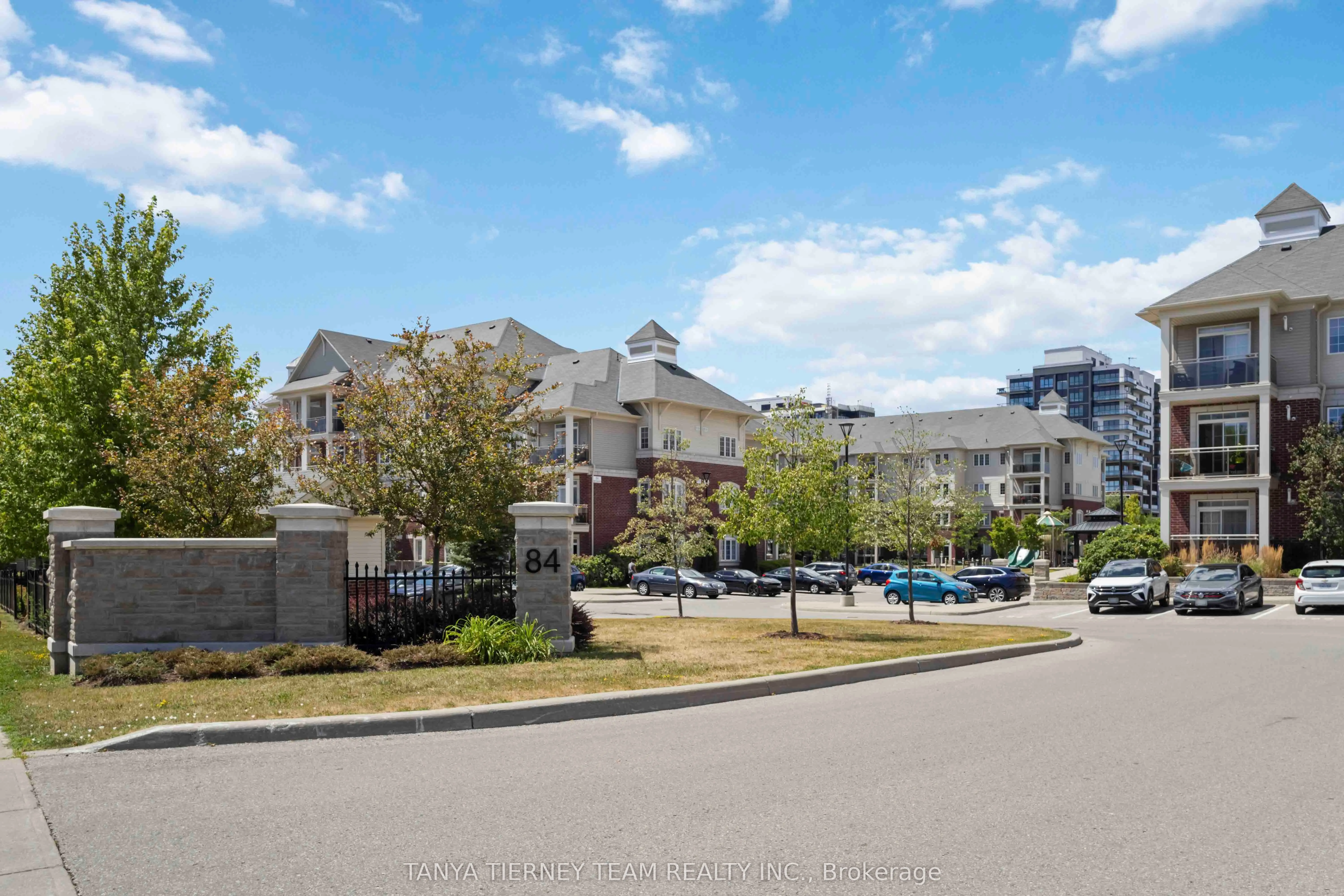 84 Aspen Springs Drive, #404