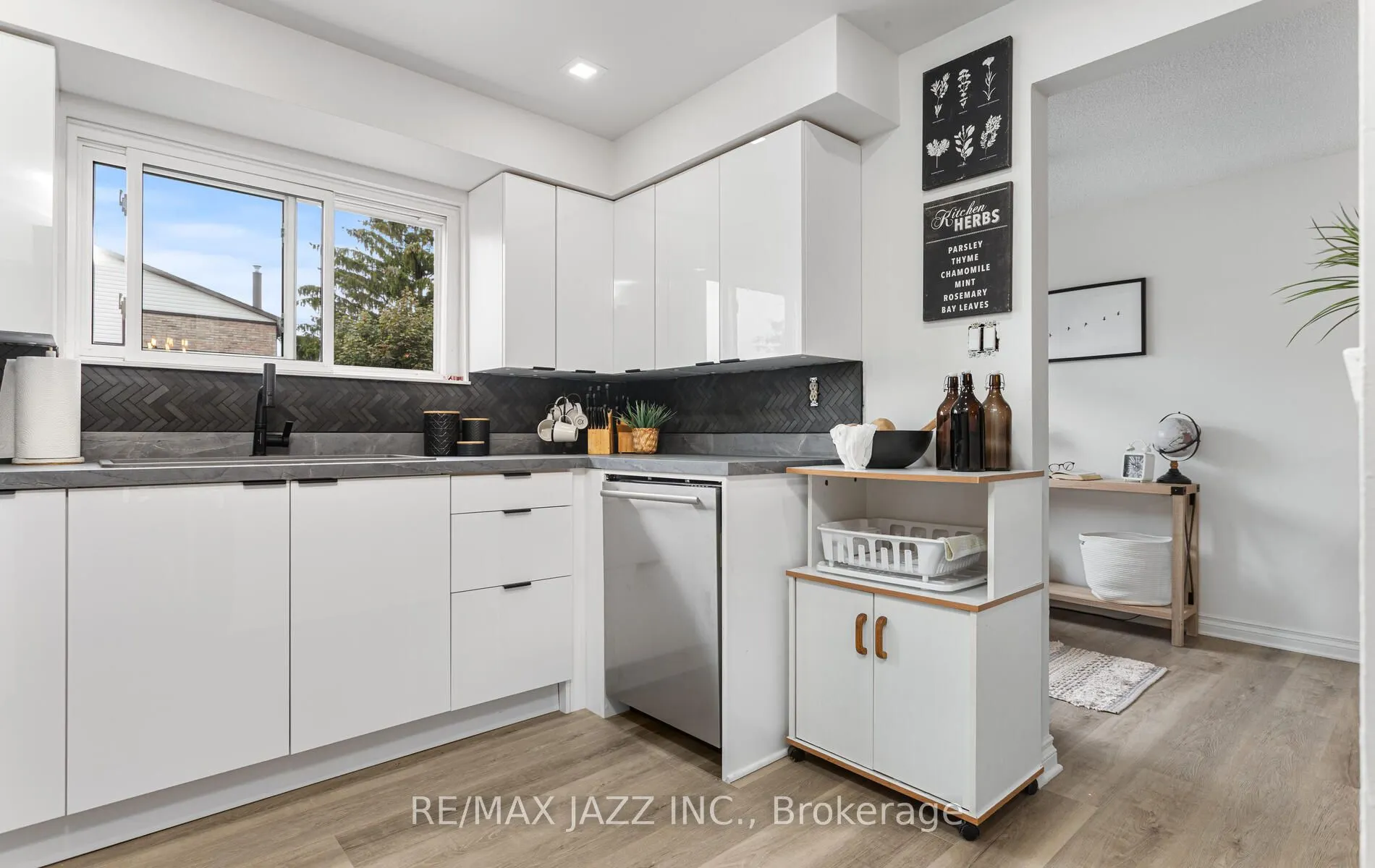 1330 Trowbridge Drive, #95
