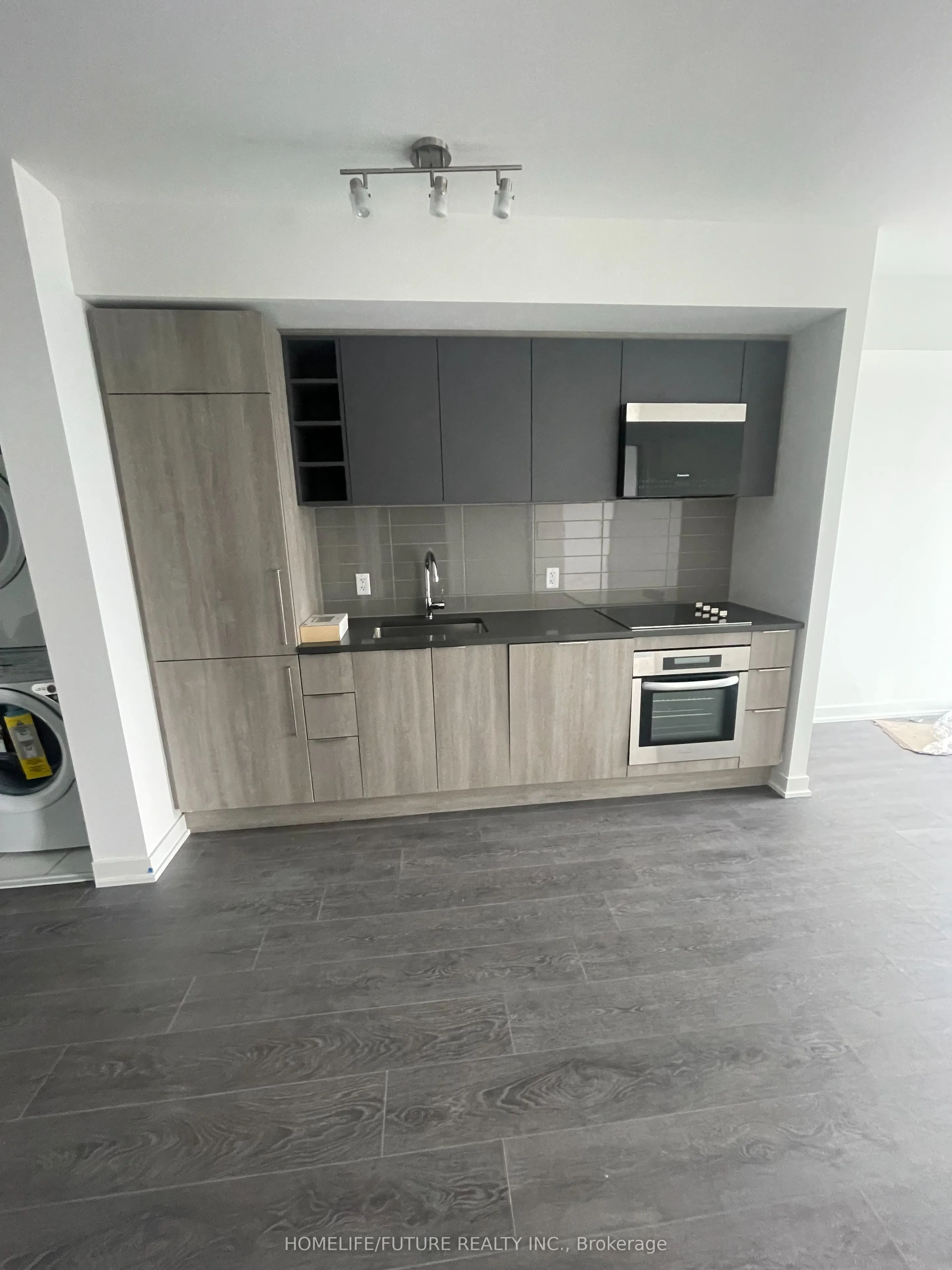 2031 Kennedy Road, #2020