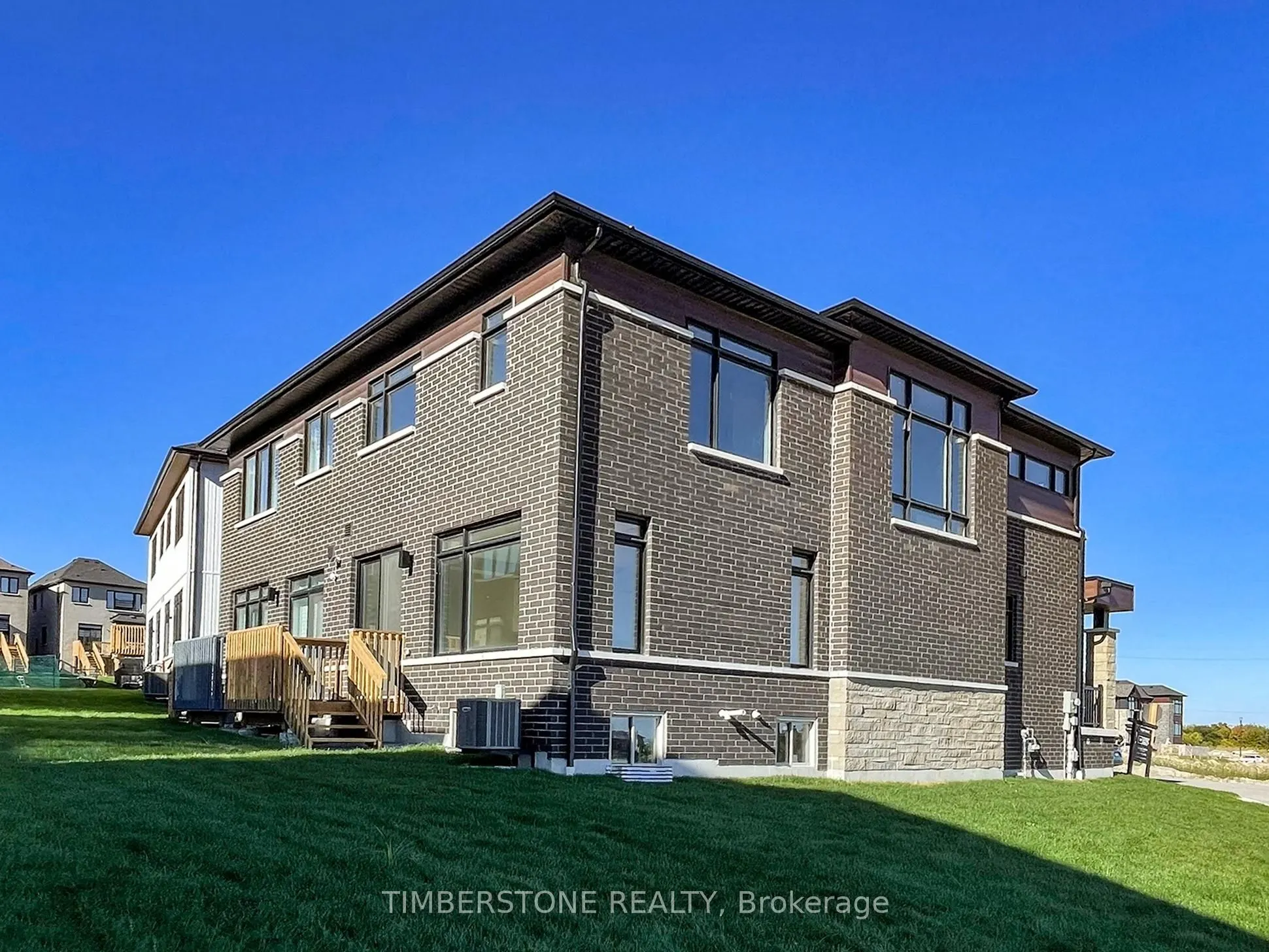 1014 Valhalla Terrace
