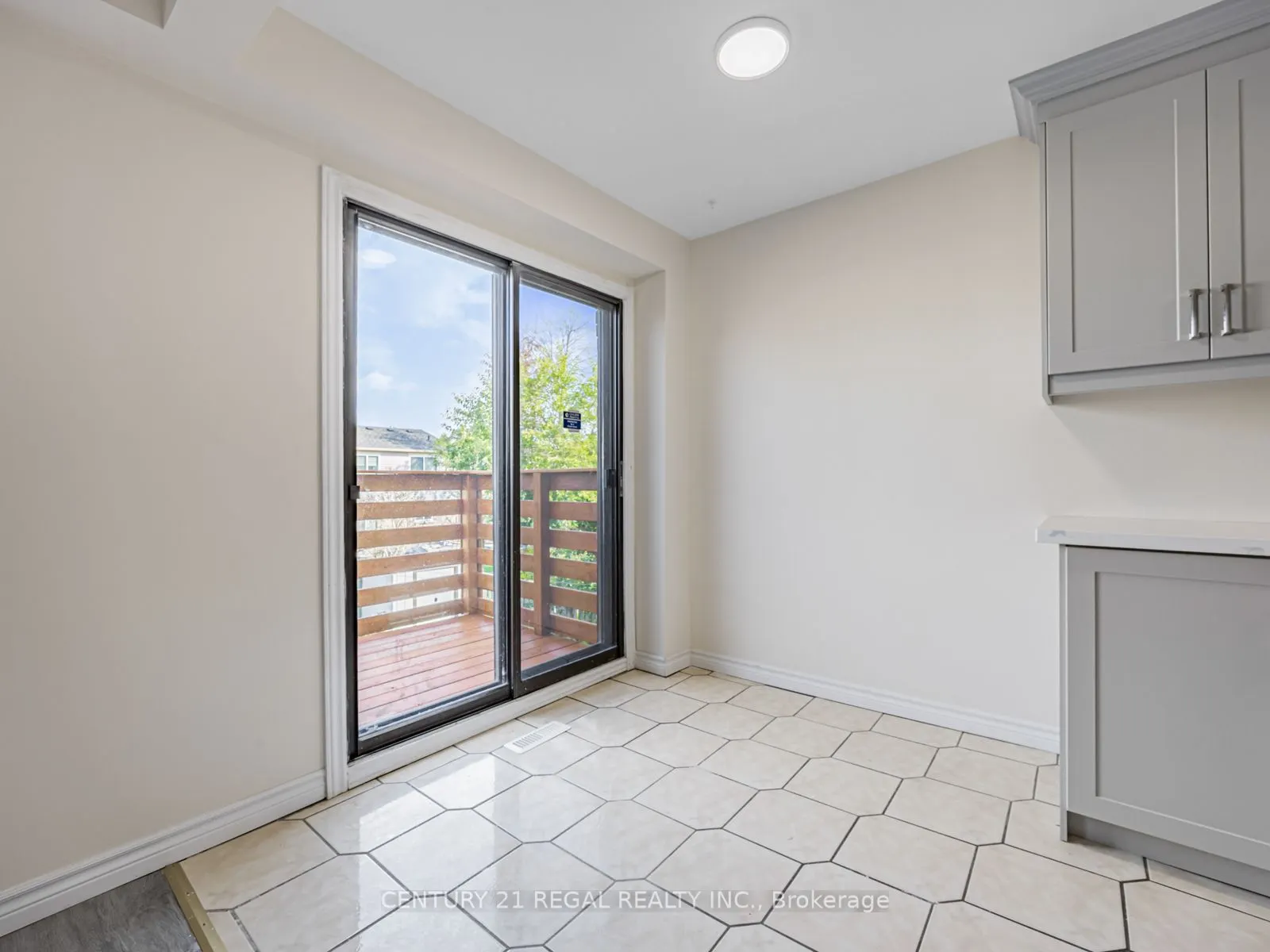 81 Nabob Crescent