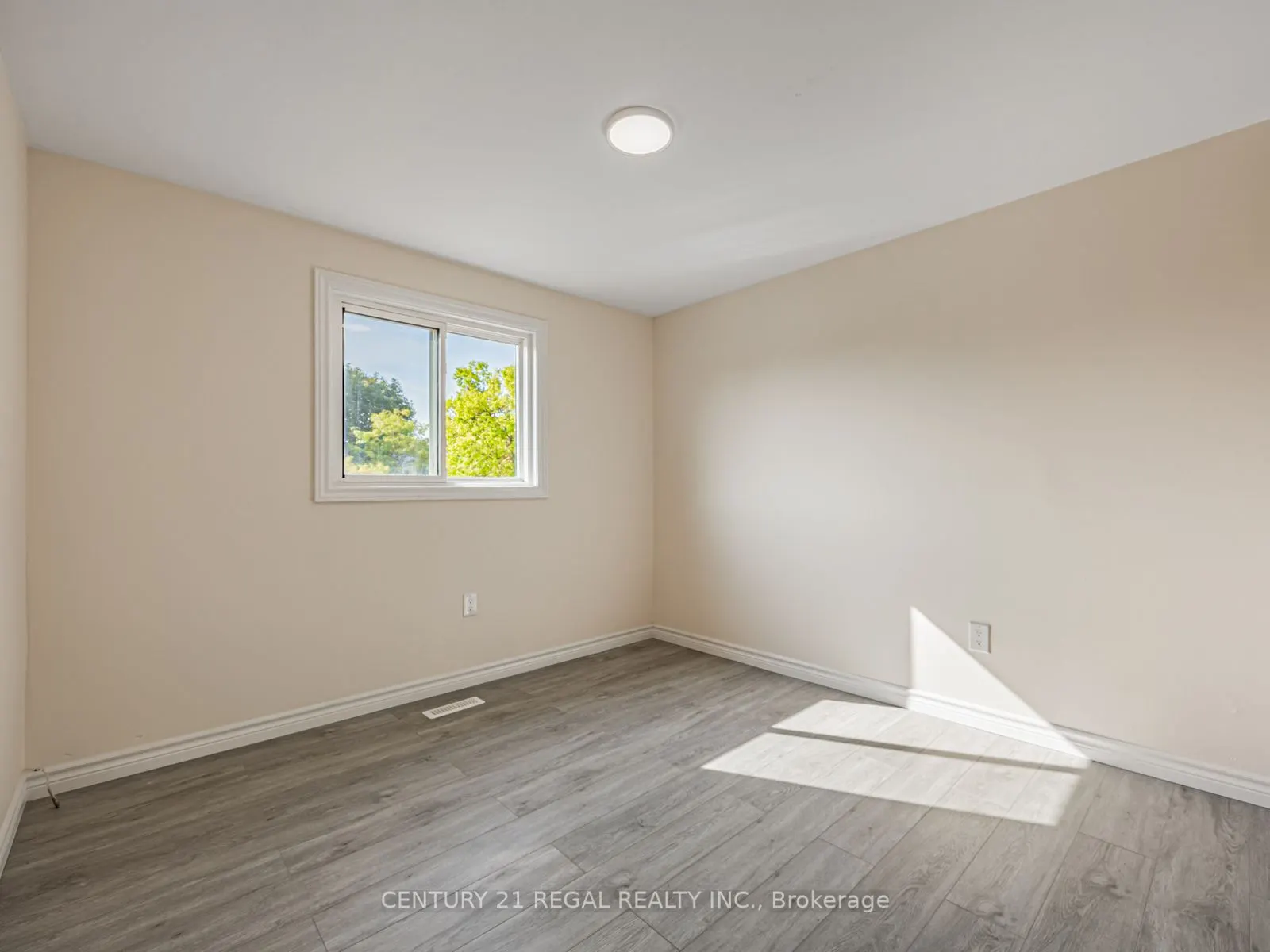 81 Nabob Crescent