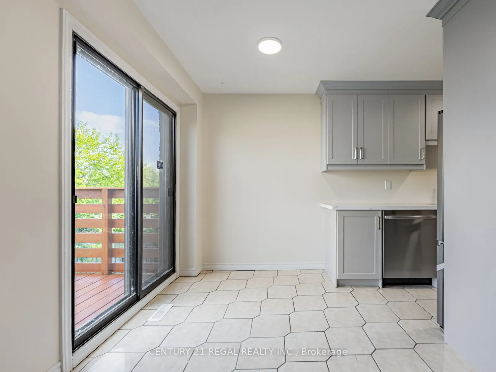 81 Nabob Crescent