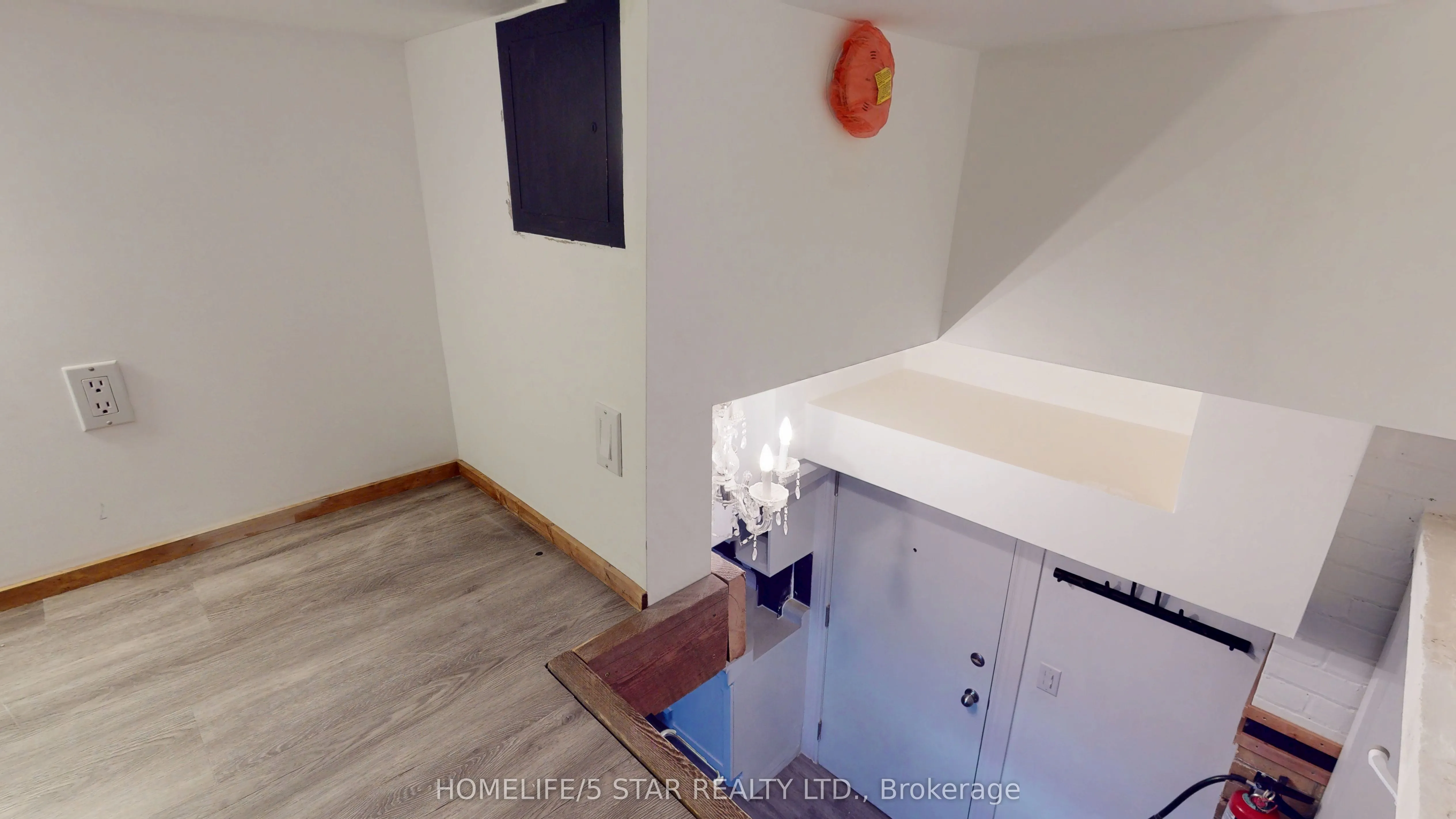 1152 Gerrard Street E, #Unit 205