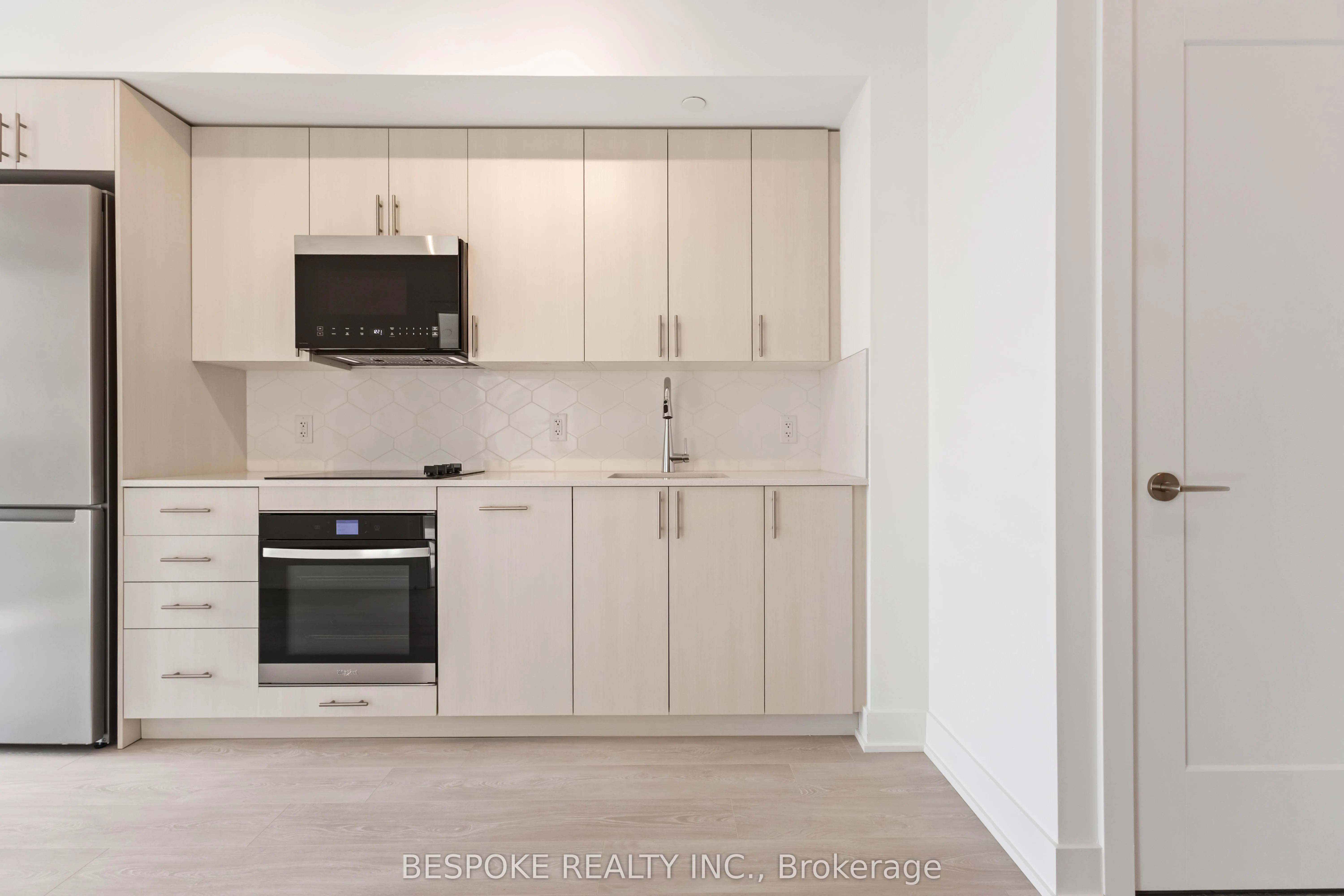 2545 Simcoe Street N, #1841