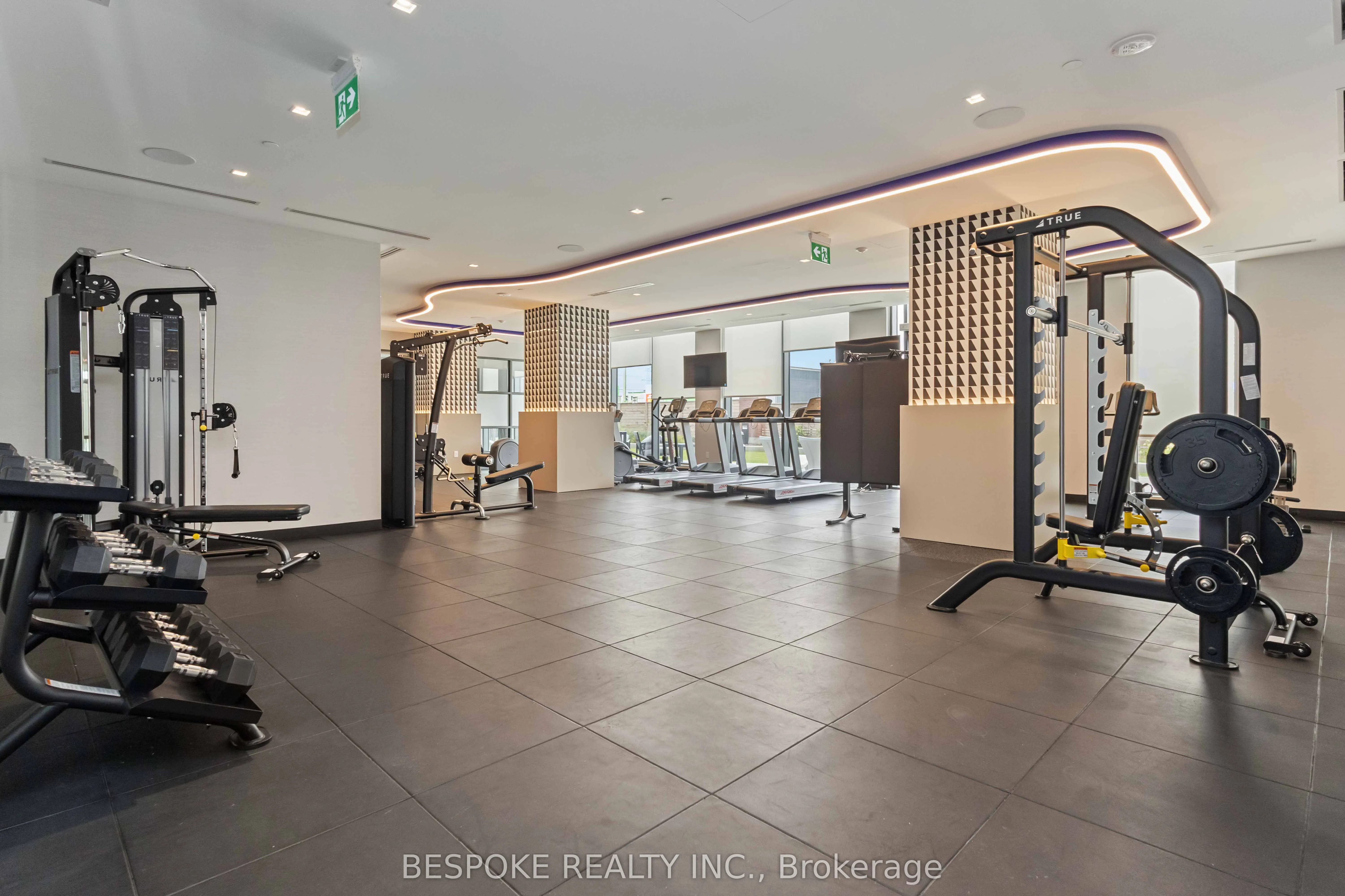 2545 Simcoe Street N, #1841