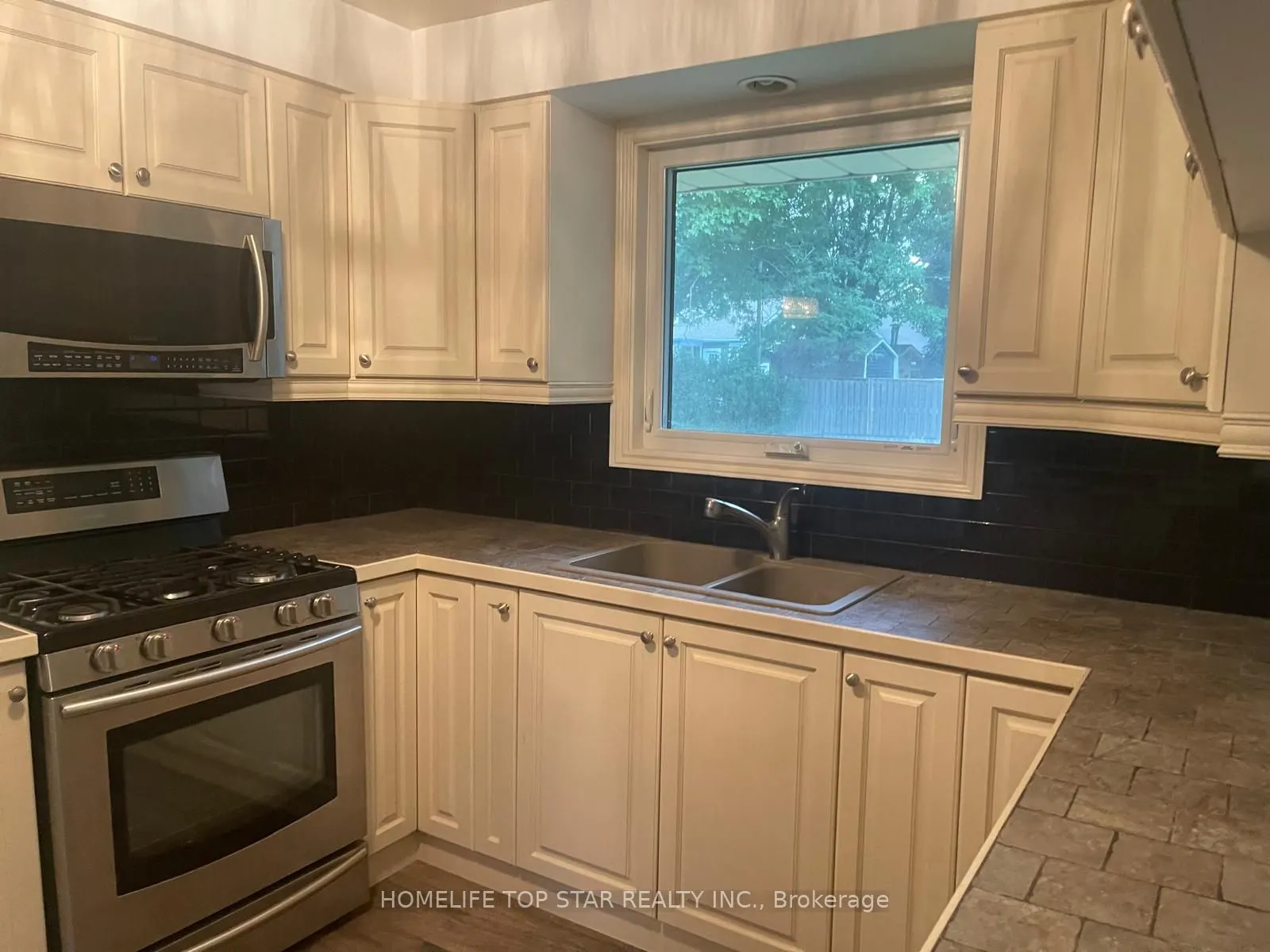 336 Conlin Road E, #Main