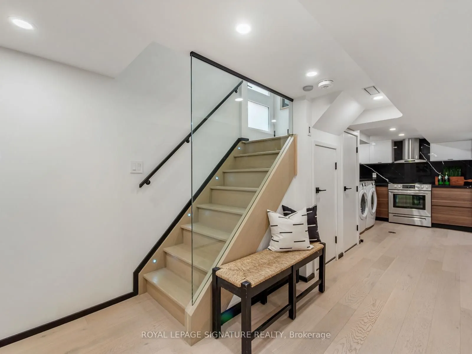 186 Oak Park Avenue