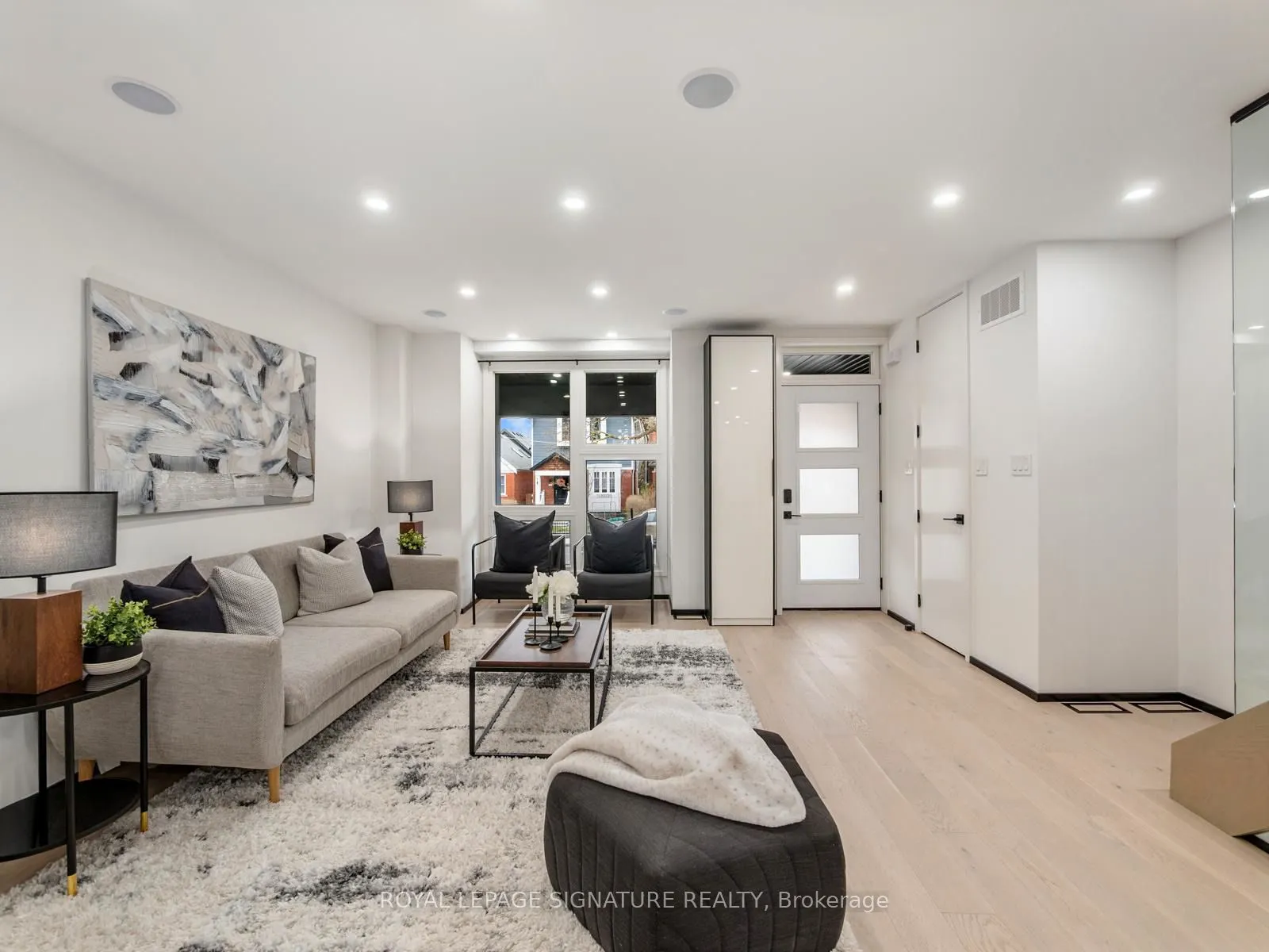 186 Oak Park Avenue