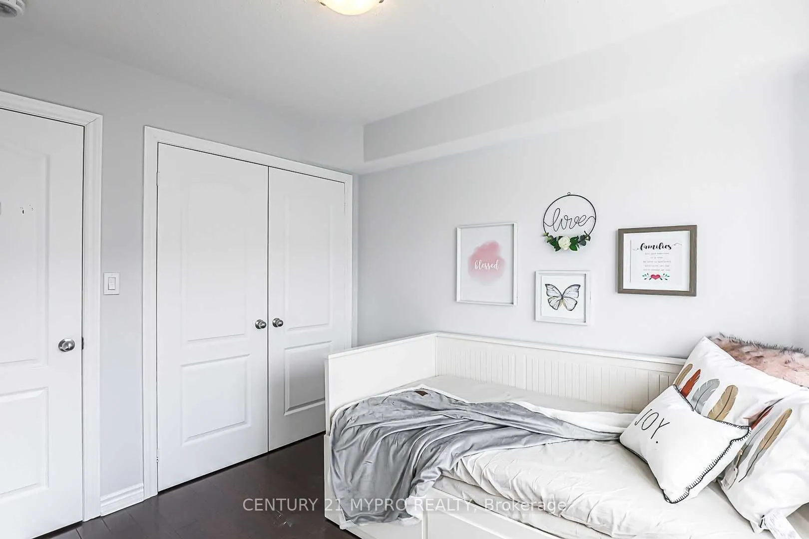 12 Eaton Park Lane, #3