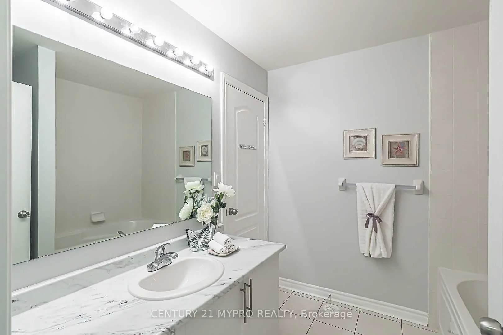 12 Eaton Park Lane, #3