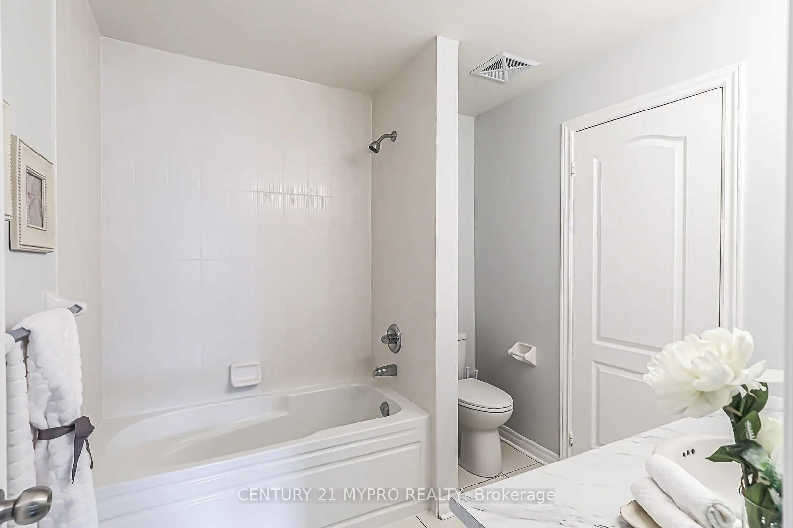 12 Eaton Park Lane, #3