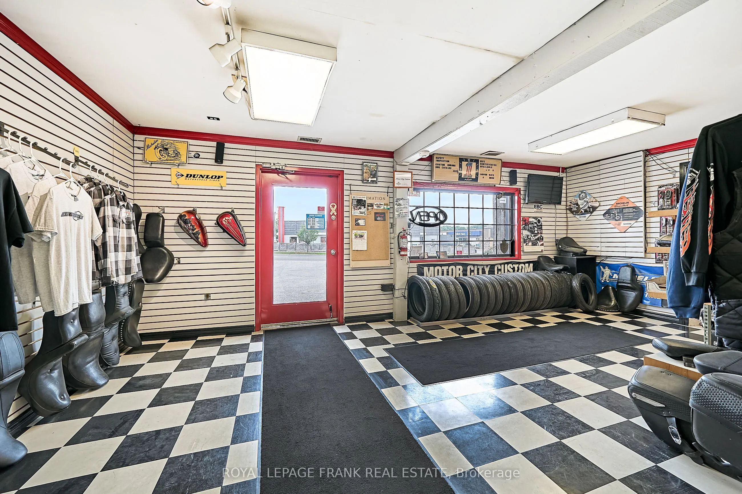 287 Dean Avenue