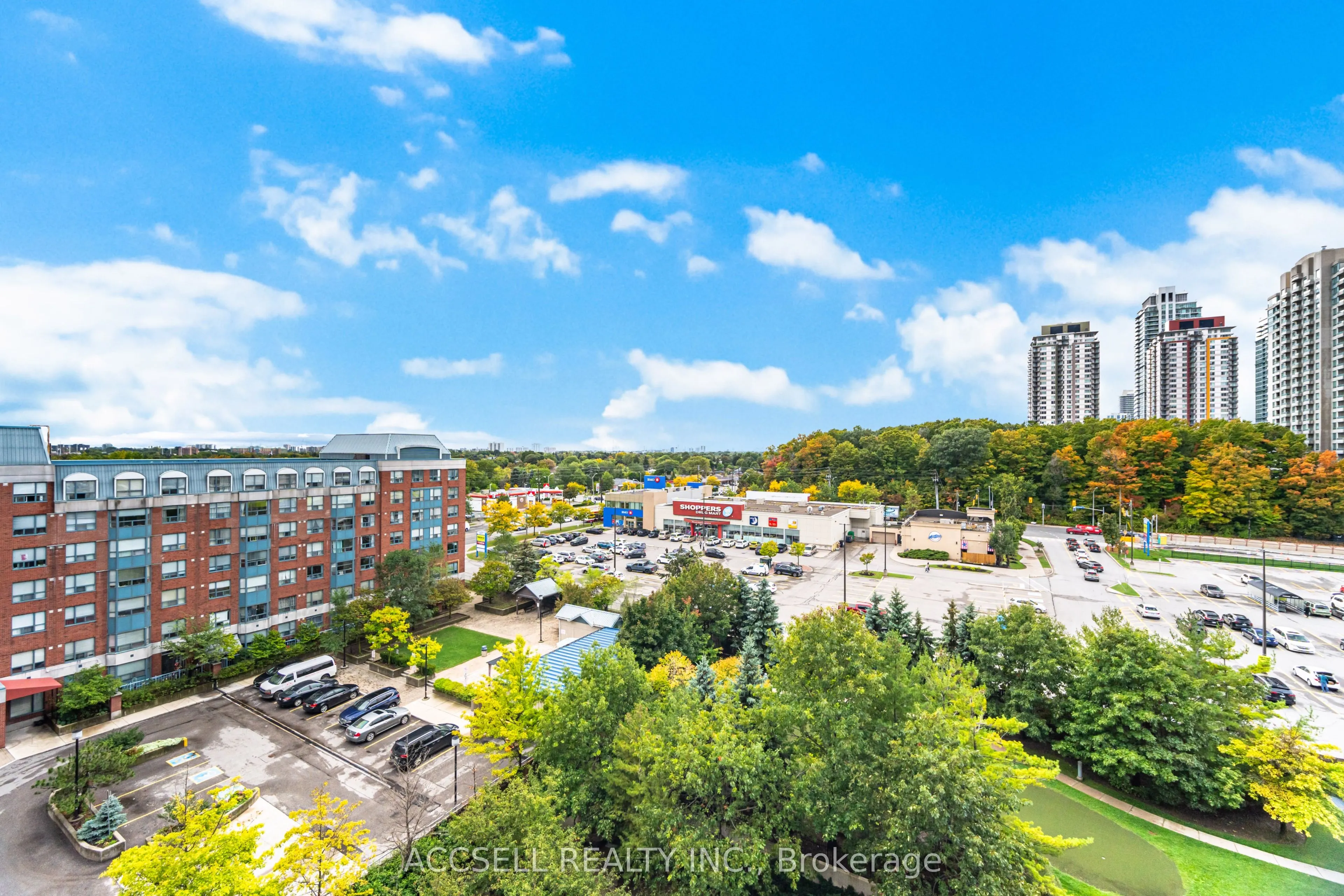68 Grangeway Avenue, #1015