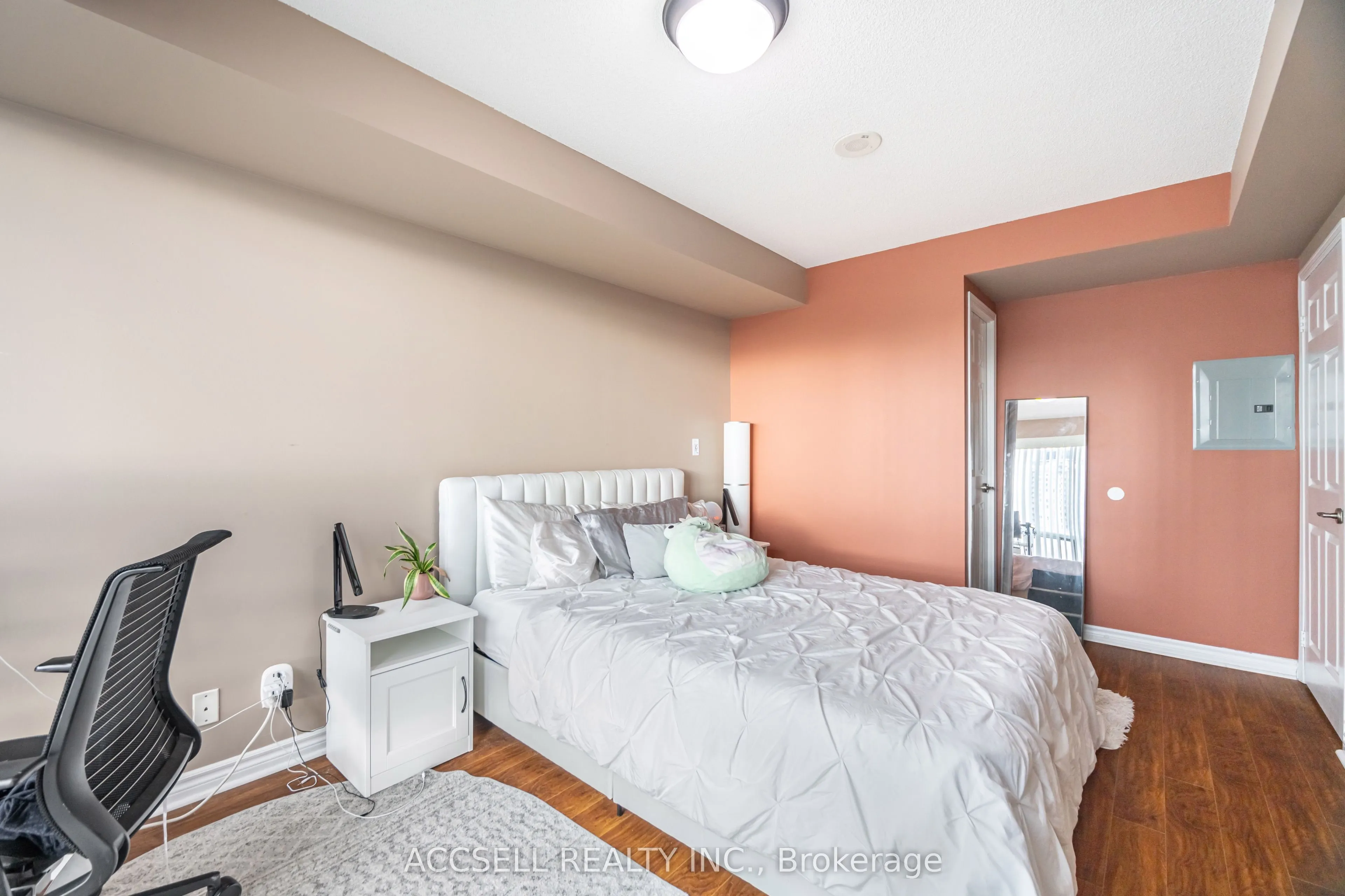 68 Grangeway Avenue, #1015
