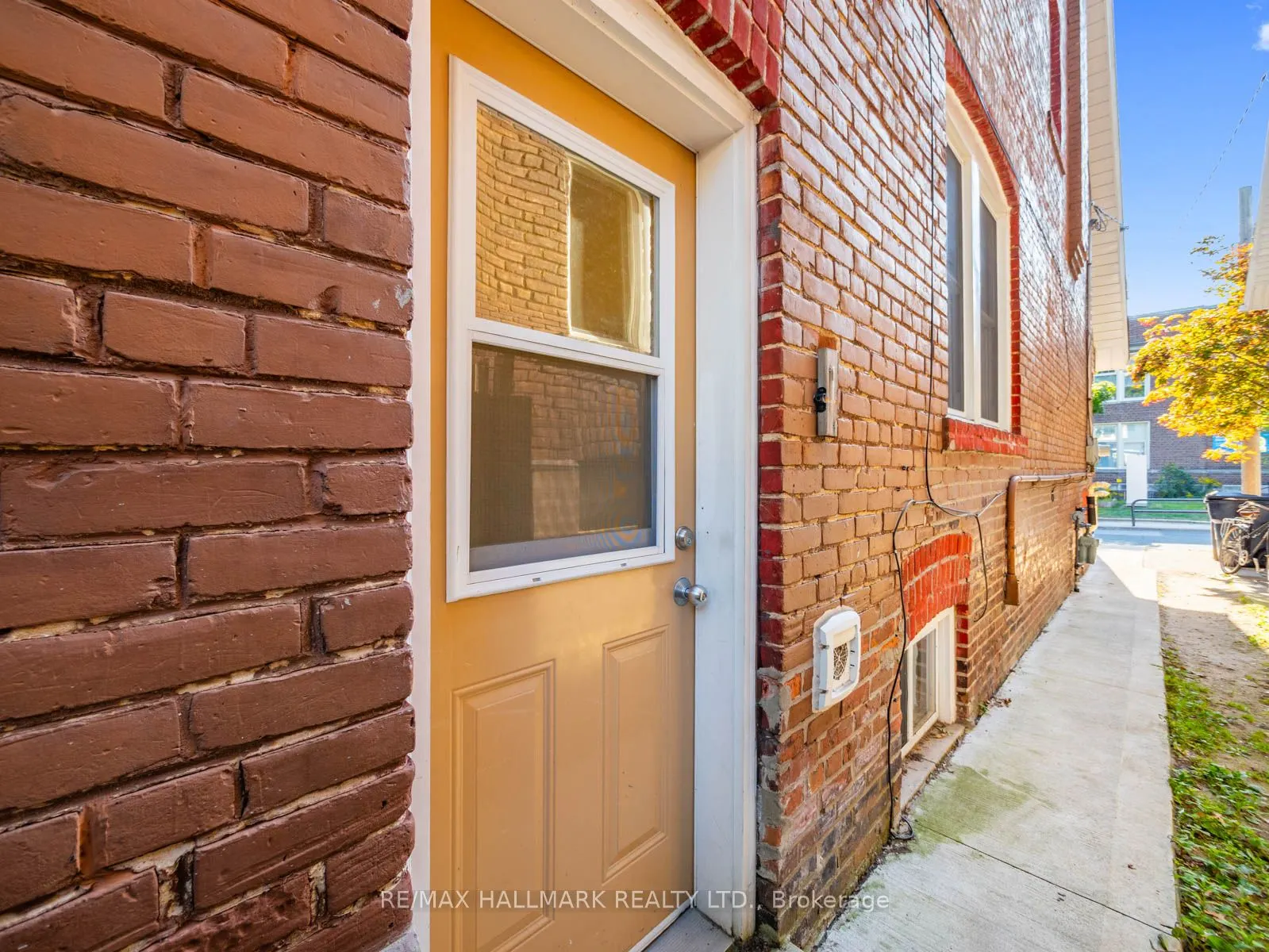 97 Bowmore Road
