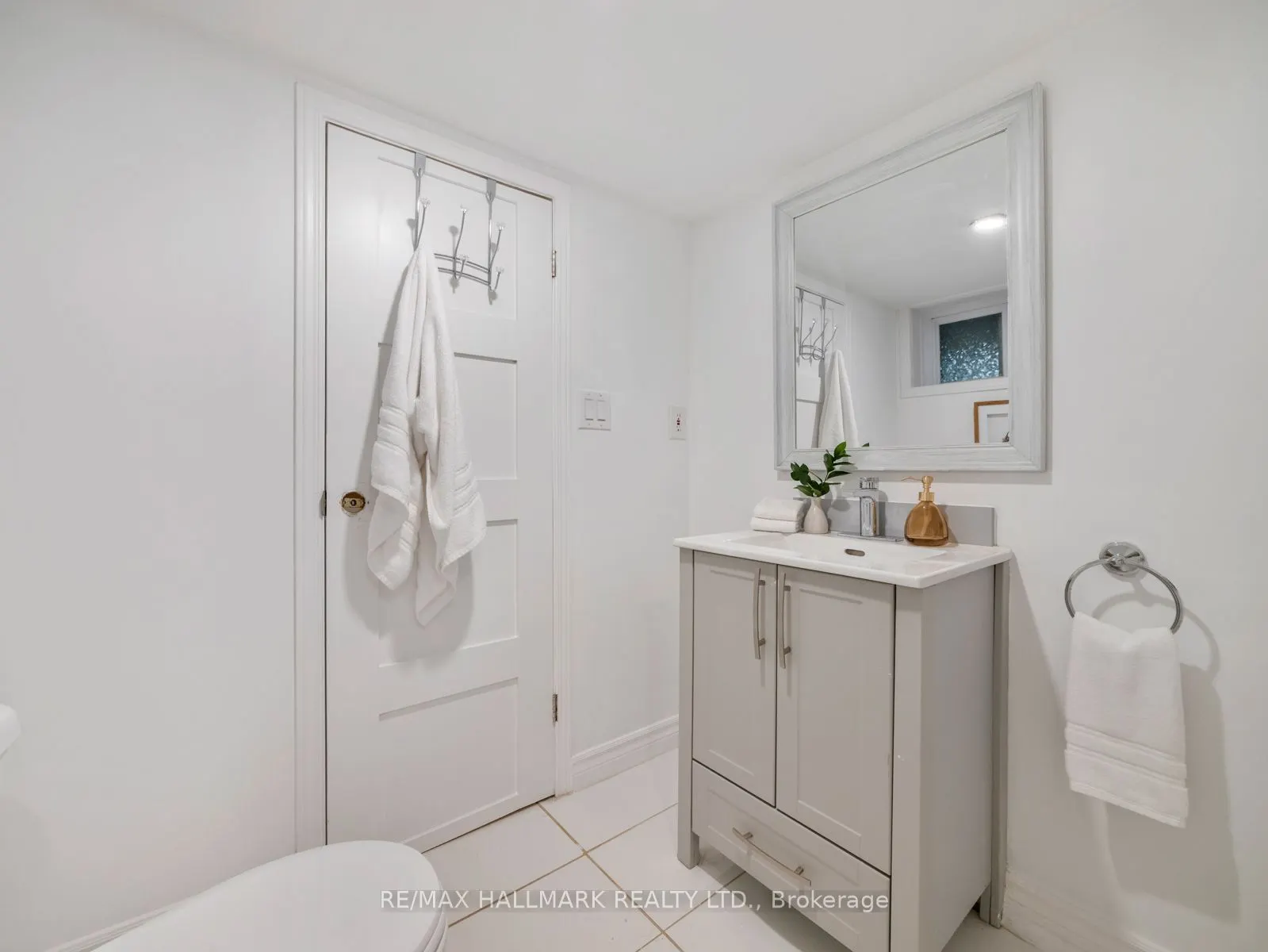 97 Bowmore Road