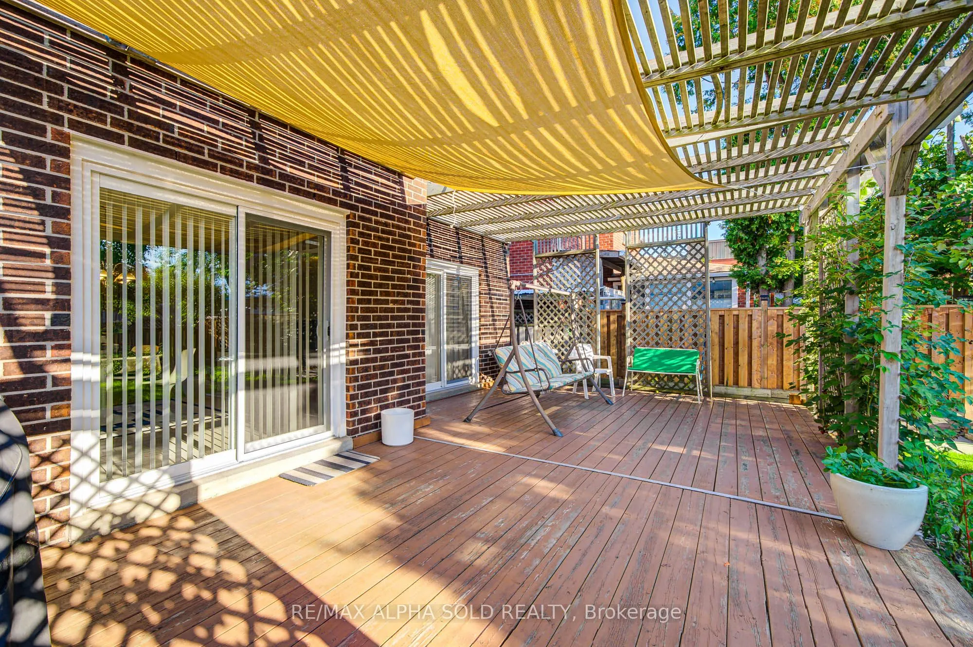 360 Goldhawk Trail