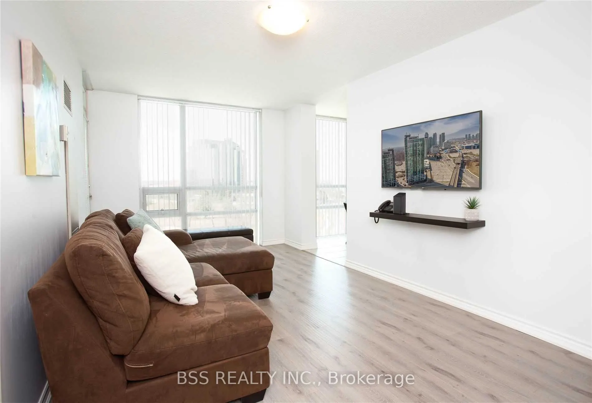 88 Grangeway Avenue, #903