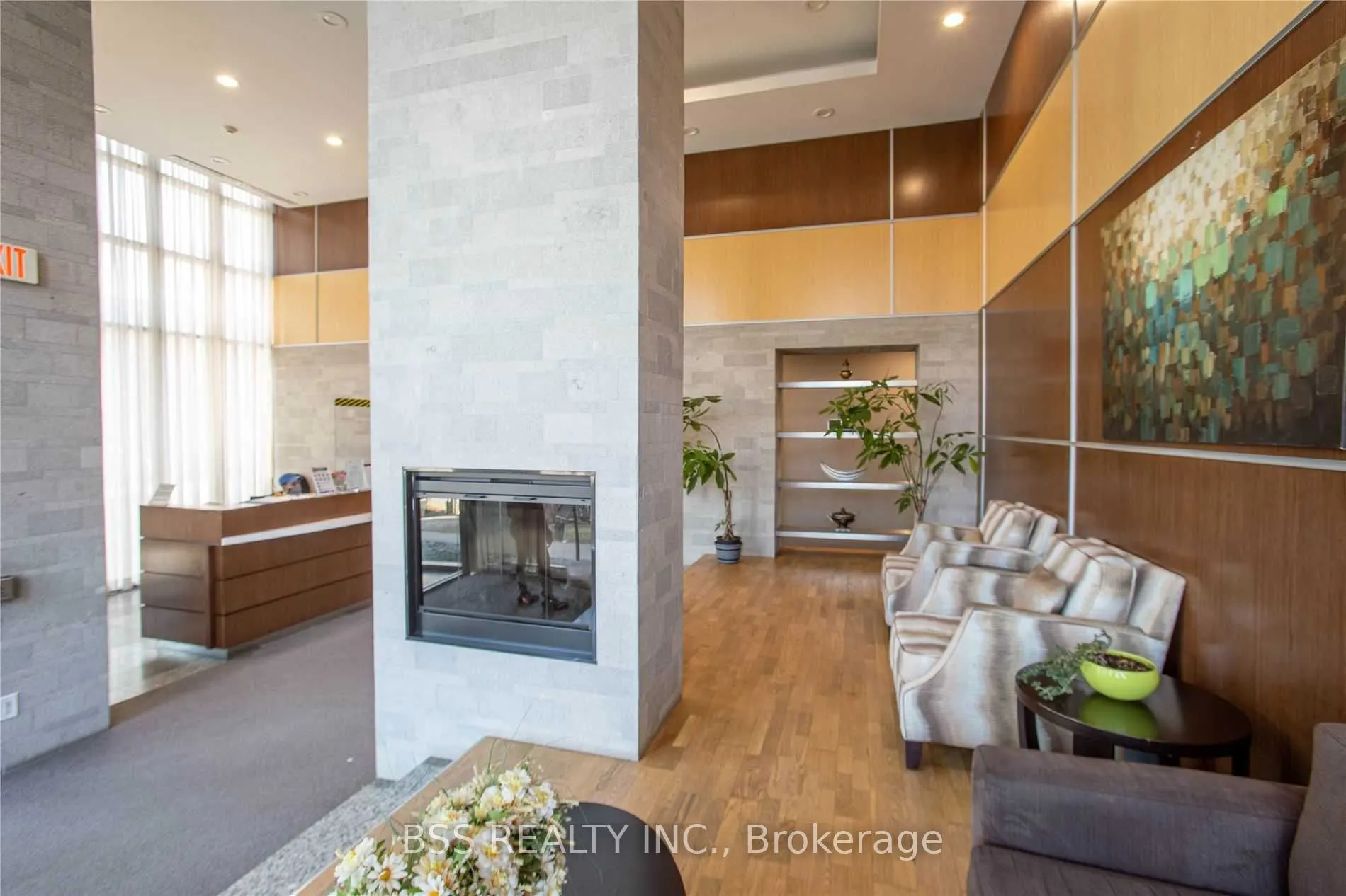 88 Grangeway Avenue, #903