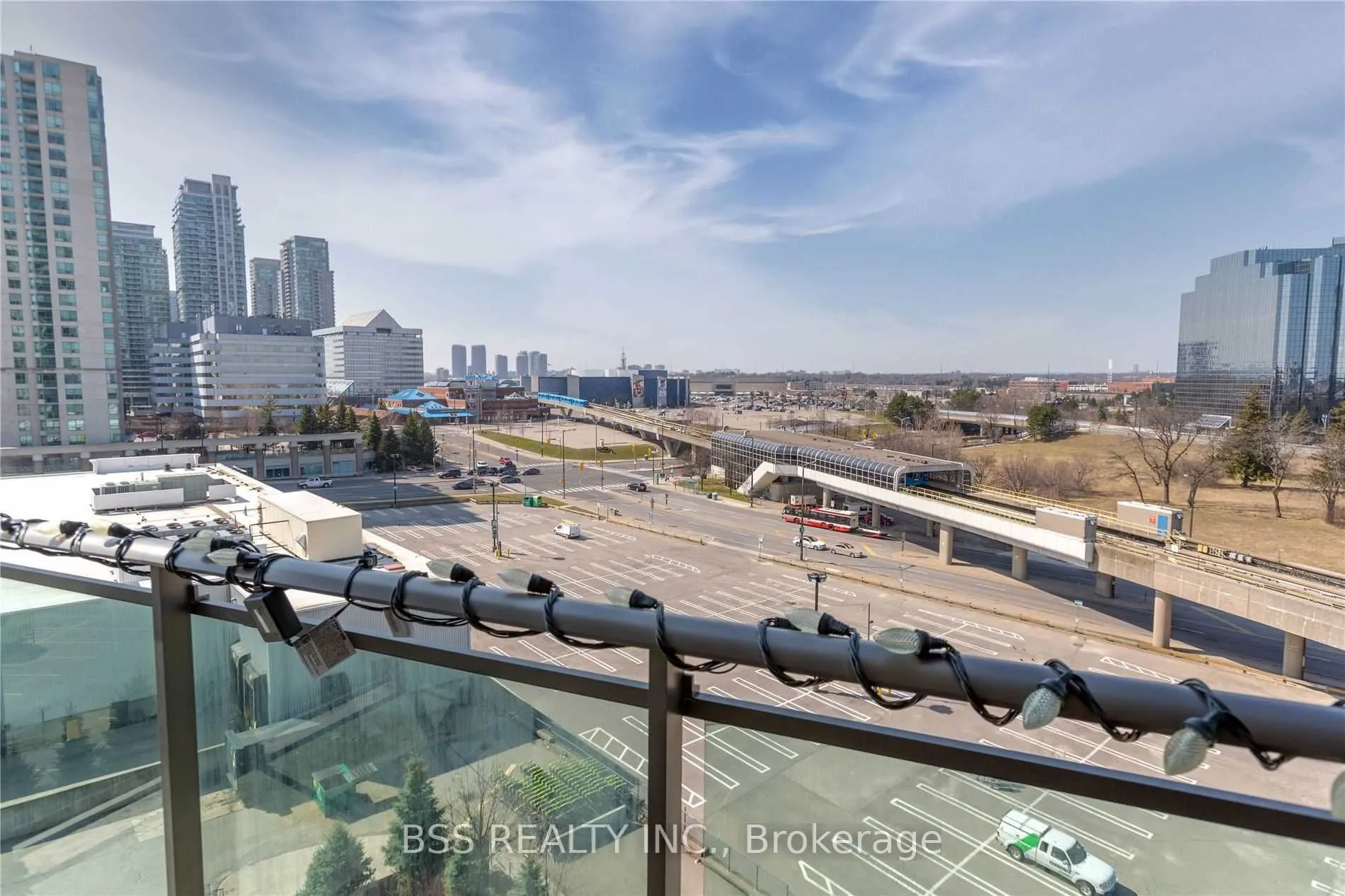 88 Grangeway Avenue, #903