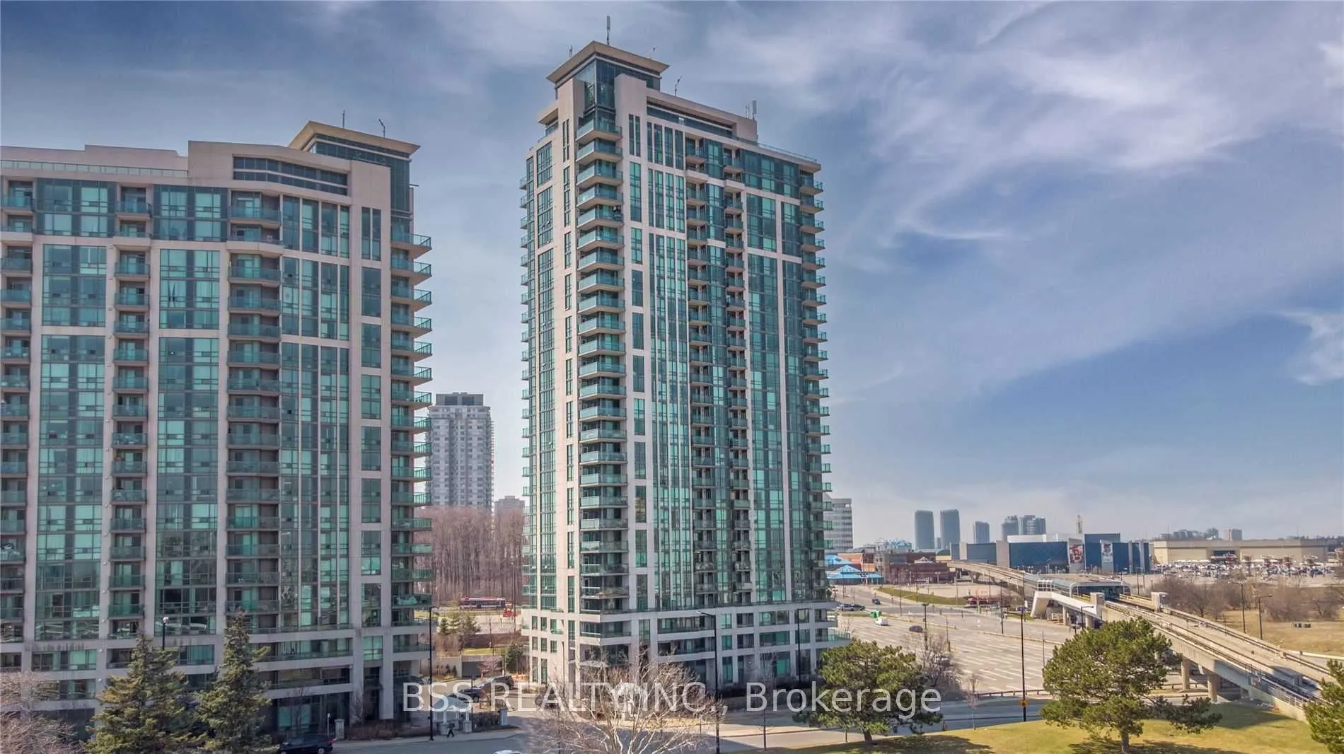 88 Grangeway Avenue, #903