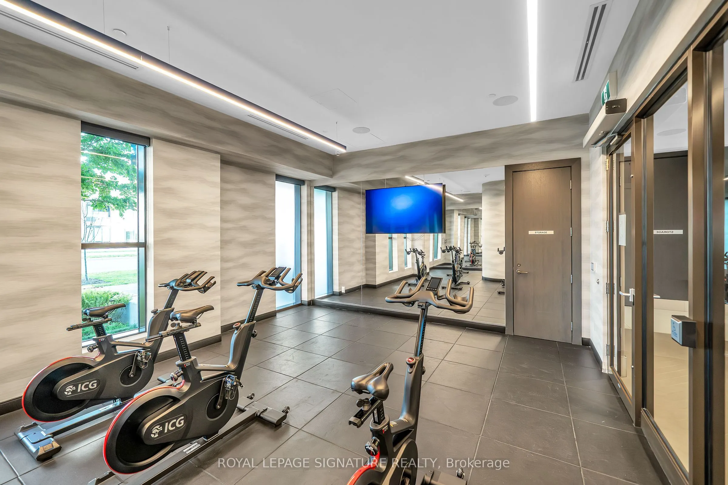 2550 Simcoe Street, #2020